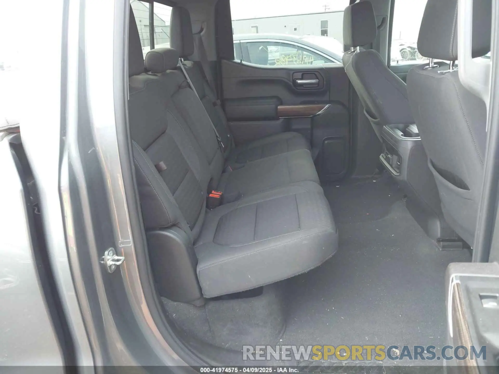 8 Photograph of a damaged car 3GCUYEET9MG373386 CHEVROLET SILVERADO 1500 2021