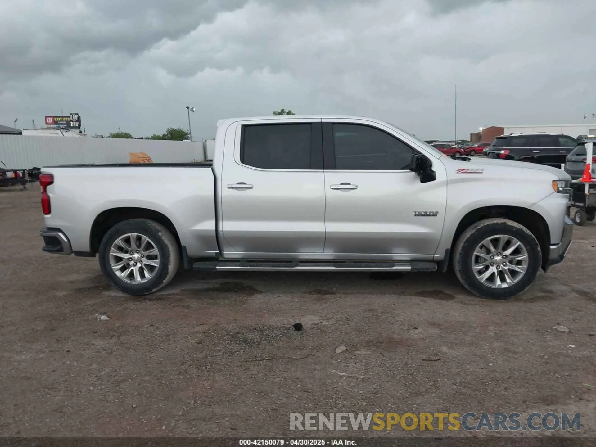 12 Photograph of a damaged car 3GCUYGED3MG187525 CHEVROLET SILVERADO 1500 2021