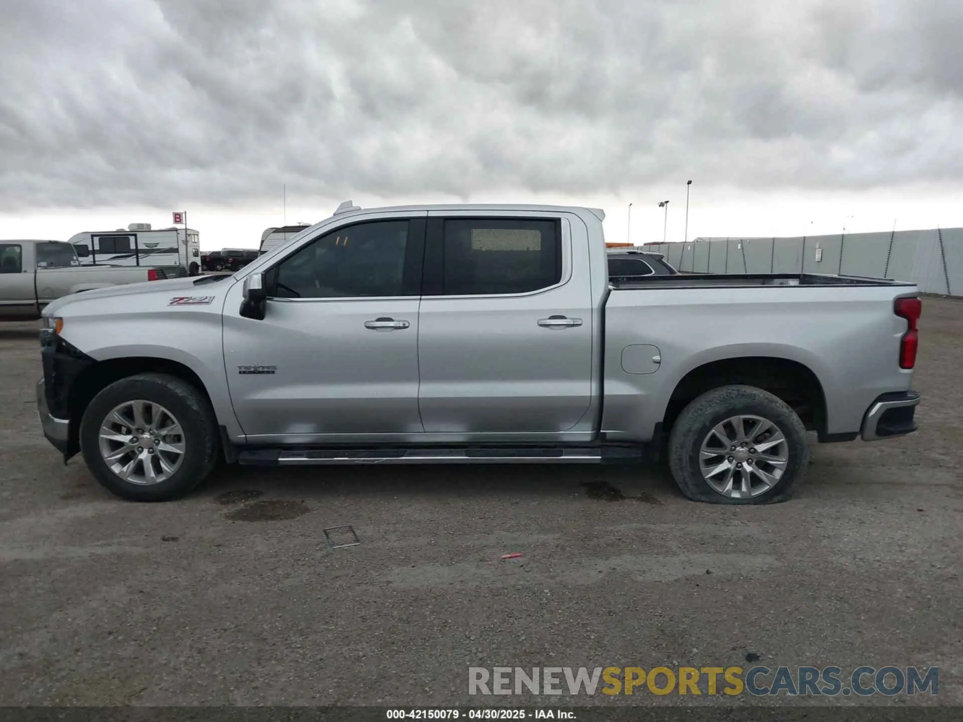 13 Photograph of a damaged car 3GCUYGED3MG187525 CHEVROLET SILVERADO 1500 2021