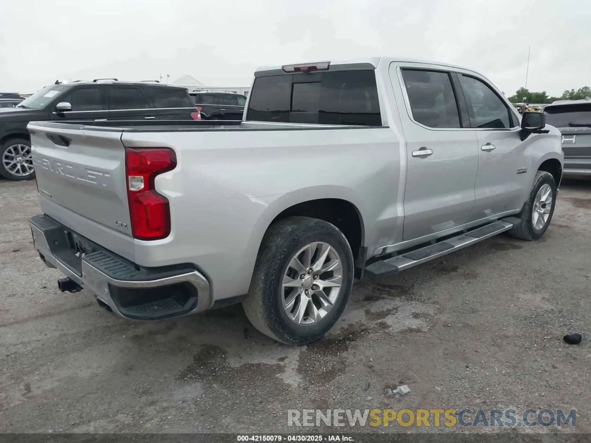 4 Photograph of a damaged car 3GCUYGED3MG187525 CHEVROLET SILVERADO 1500 2021