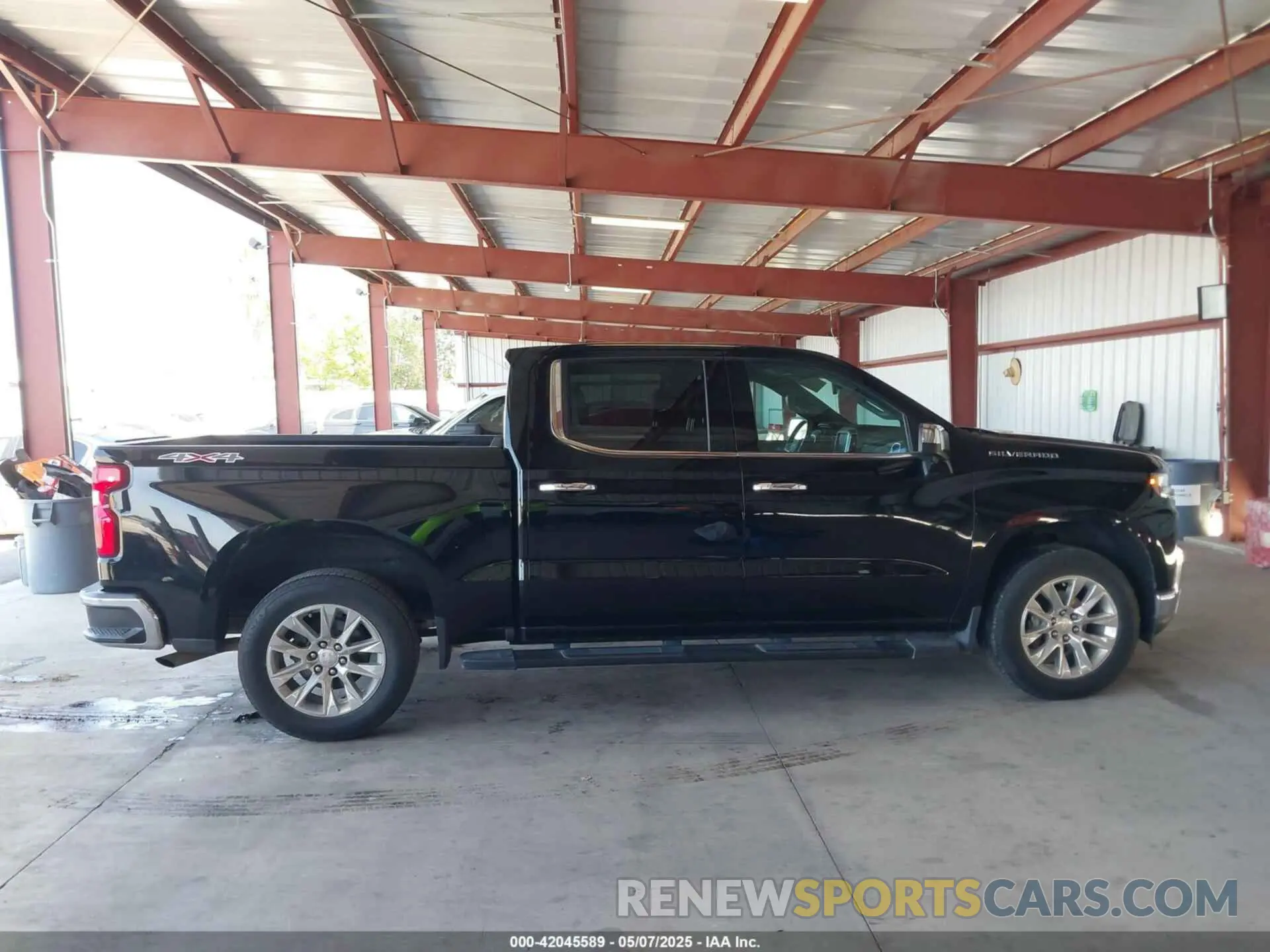 13 Photograph of a damaged car 3GCUYGED4MG352899 CHEVROLET SILVERADO 1500 2021