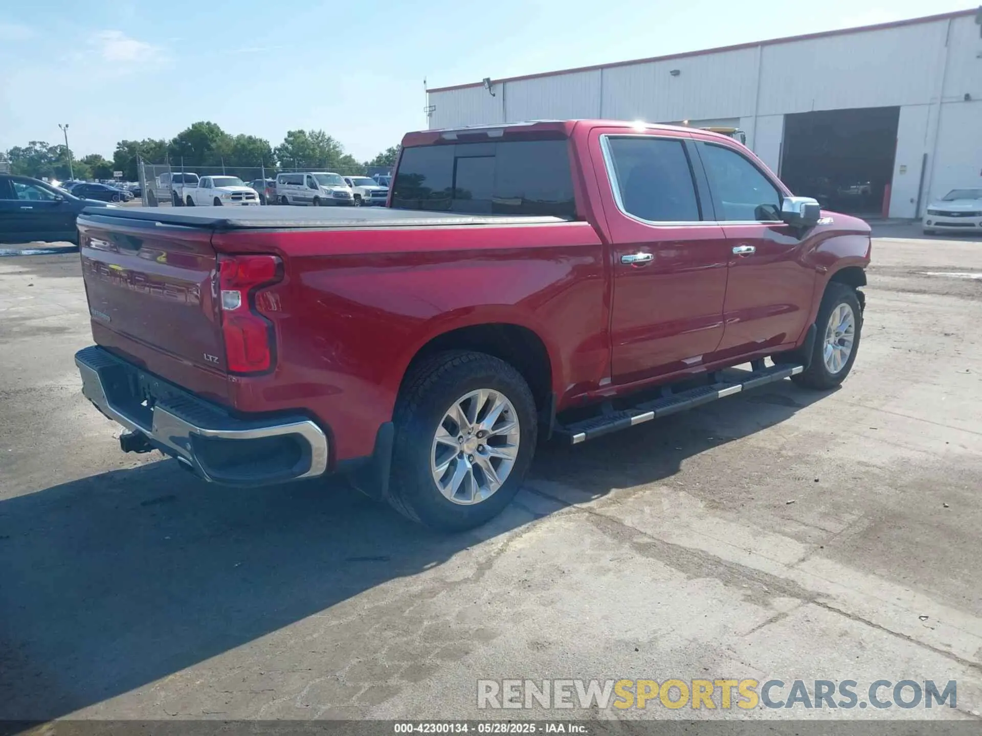 4 Photograph of a damaged car 3GCUYGED5MG222646 CHEVROLET SILVERADO 1500 2021