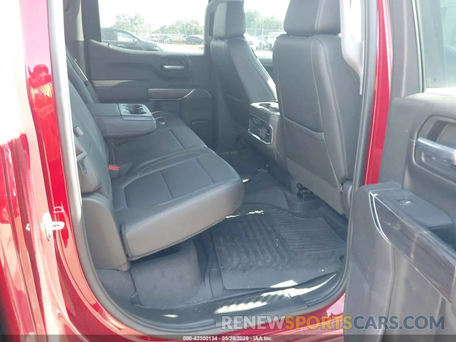 8 Photograph of a damaged car 3GCUYGED5MG222646 CHEVROLET SILVERADO 1500 2021