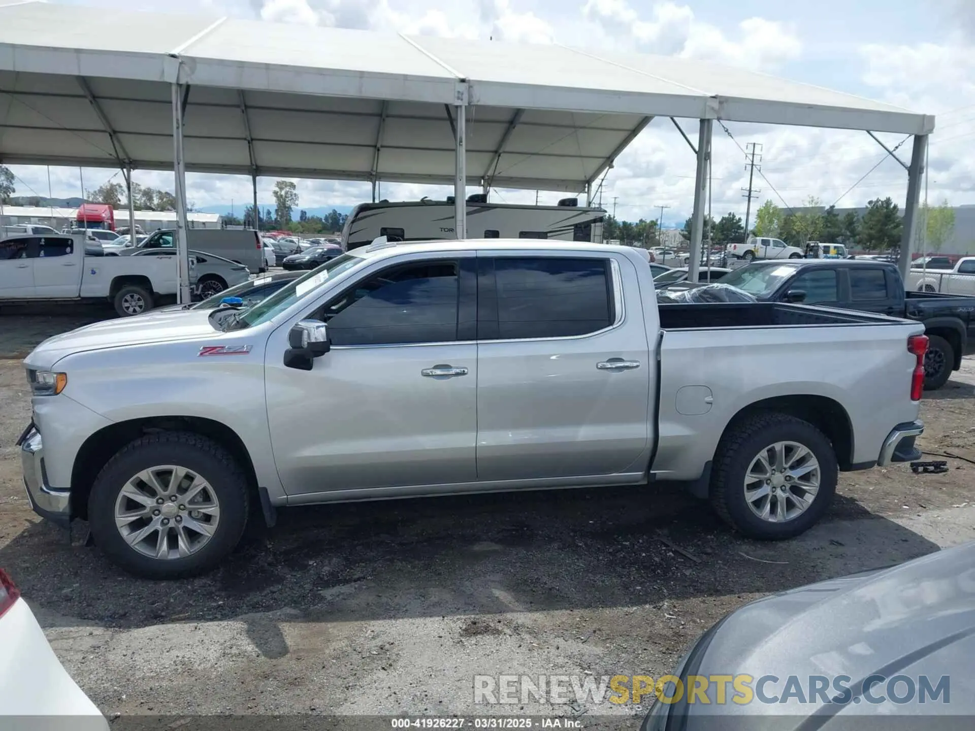 14 Photograph of a damaged car 3GCUYGED9MG446325 CHEVROLET SILVERADO 1500 2021