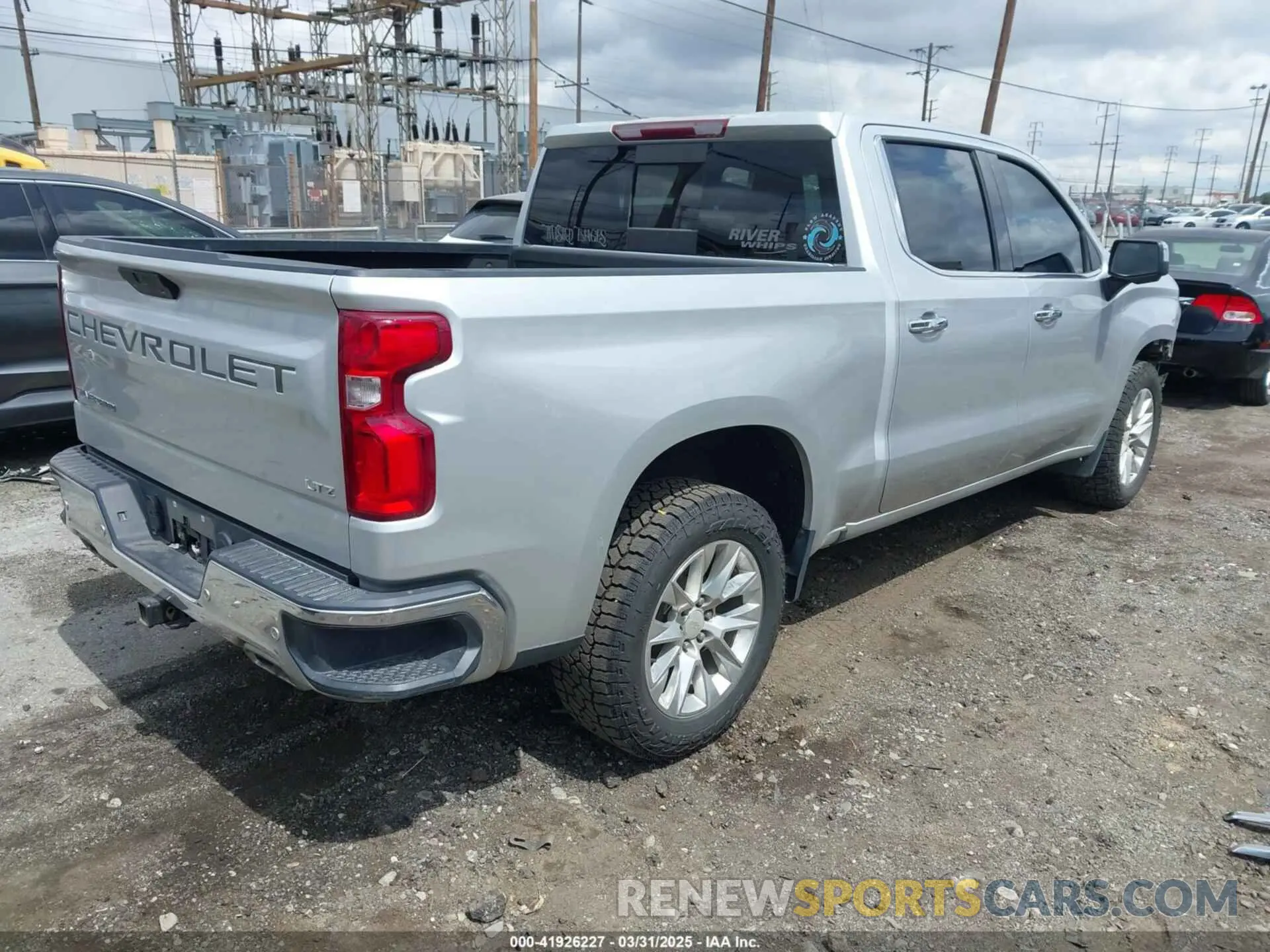 4 Photograph of a damaged car 3GCUYGED9MG446325 CHEVROLET SILVERADO 1500 2021