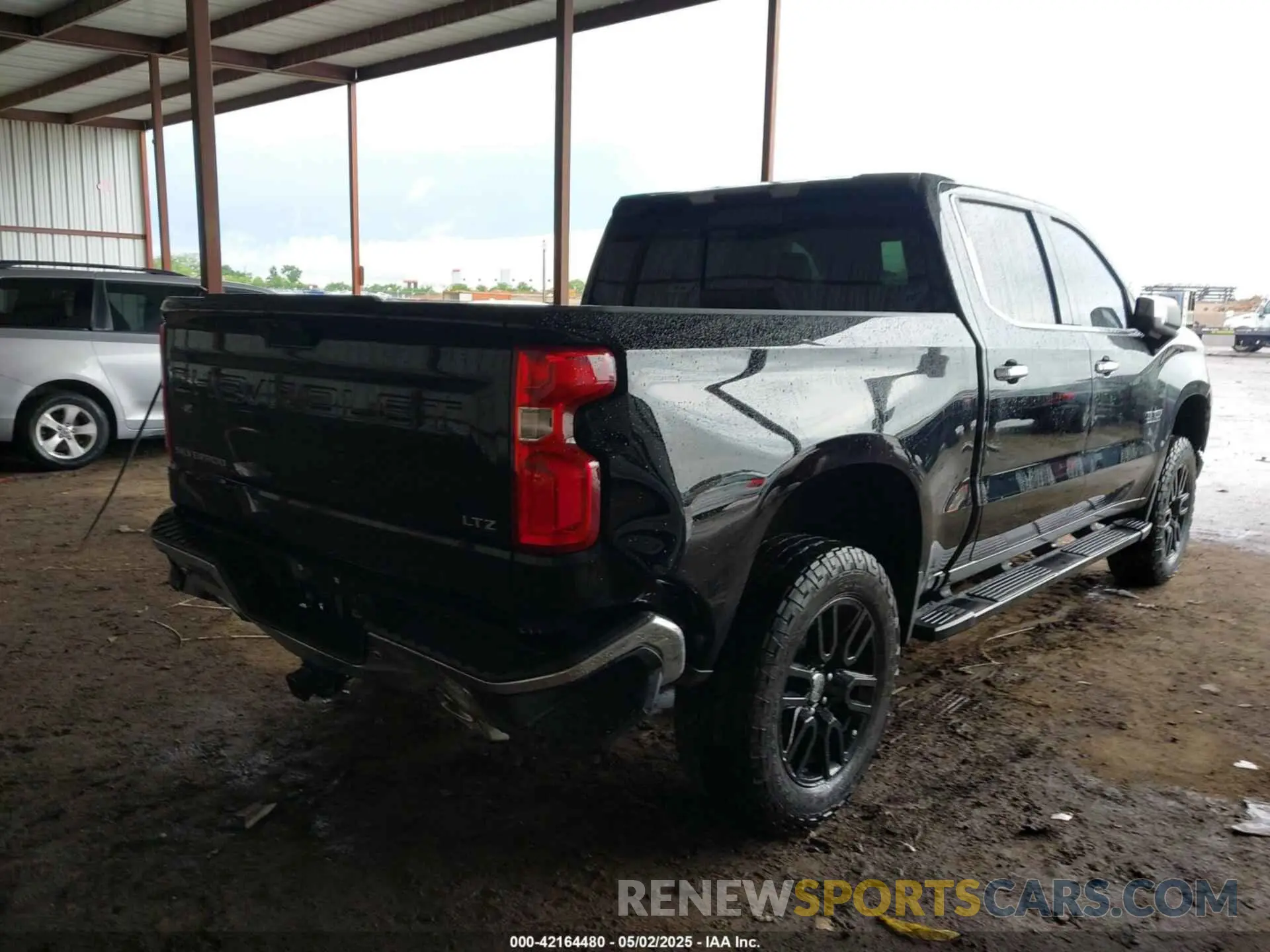 4 Photograph of a damaged car 3GCUYGET2MG143300 CHEVROLET SILVERADO 1500 2021