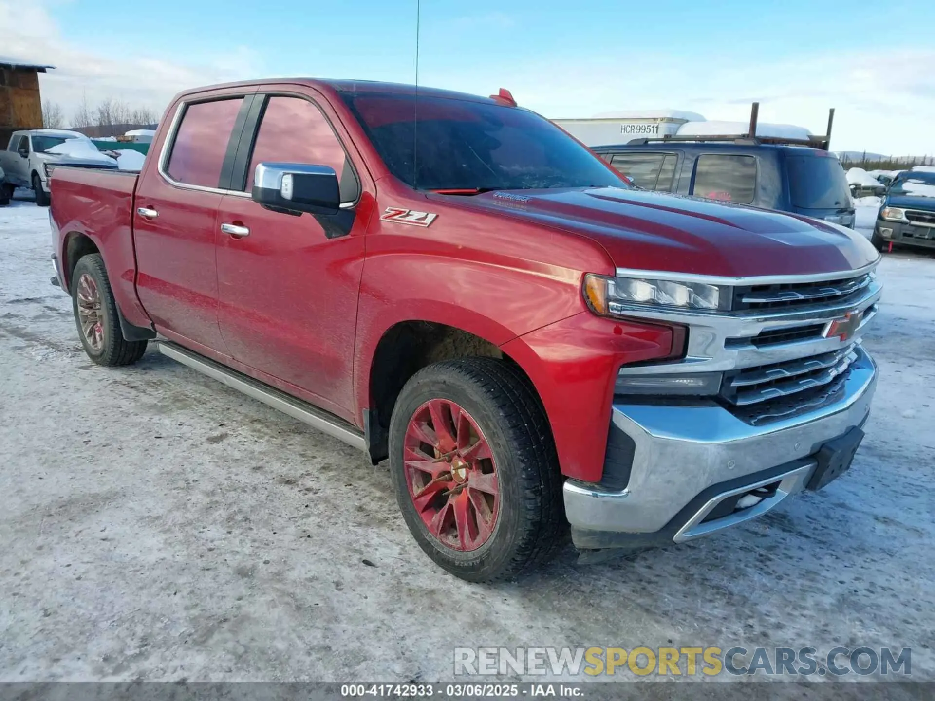 1 Photograph of a damaged car 3GCUYGET2MG323747 CHEVROLET SILVERADO 1500 2021