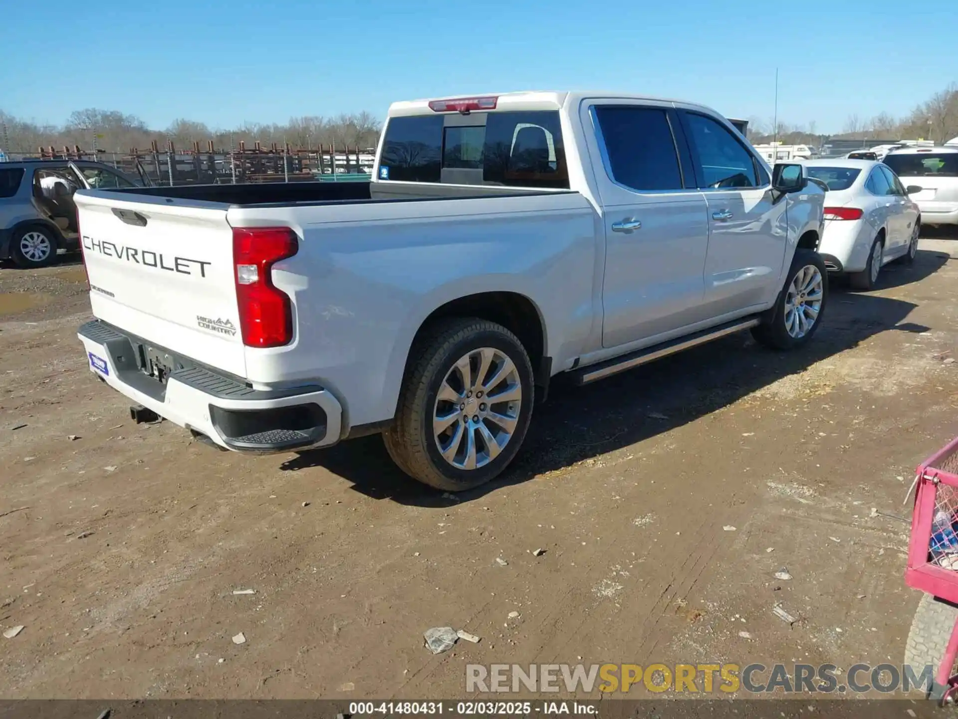 4 Photograph of a damaged car 3GCUYHEL6MG175043 CHEVROLET SILVERADO 1500 2021