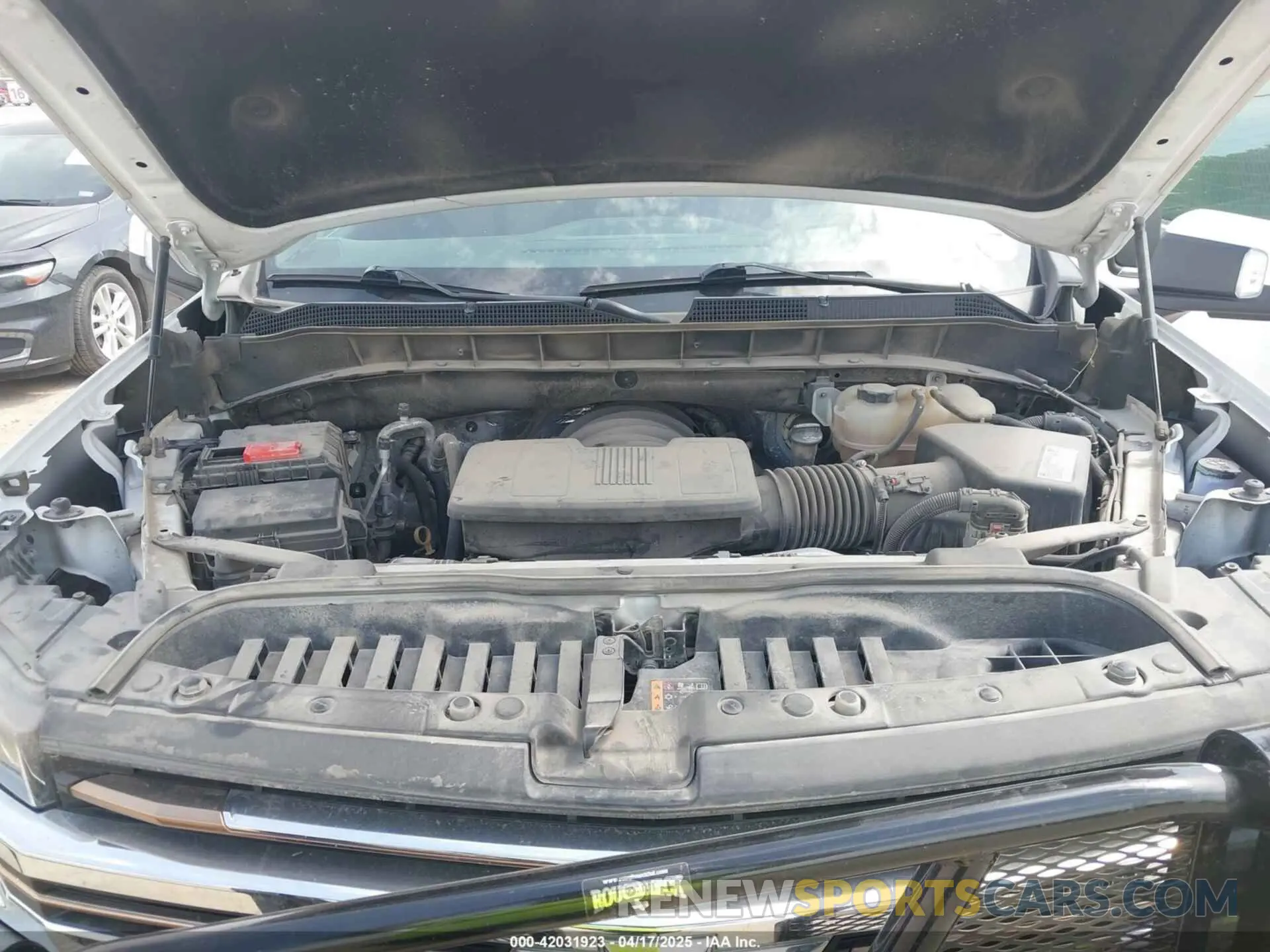 10 Photograph of a damaged car 3GCUYHELXMG220517 CHEVROLET SILVERADO 1500 2021