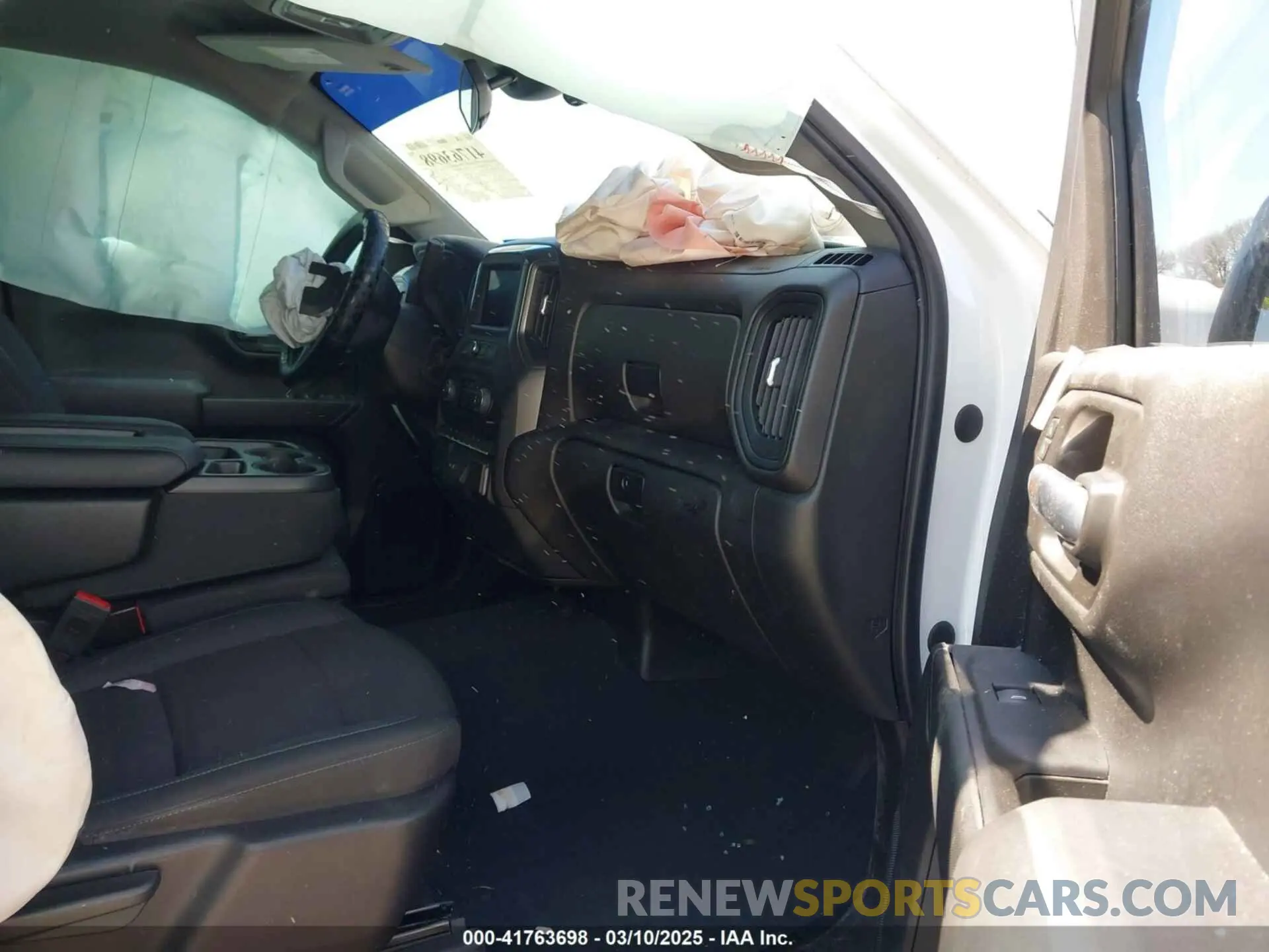 5 Photograph of a damaged car 1GCPABEK2NZ519572 CHEVROLET SILVERADO 1500 2022