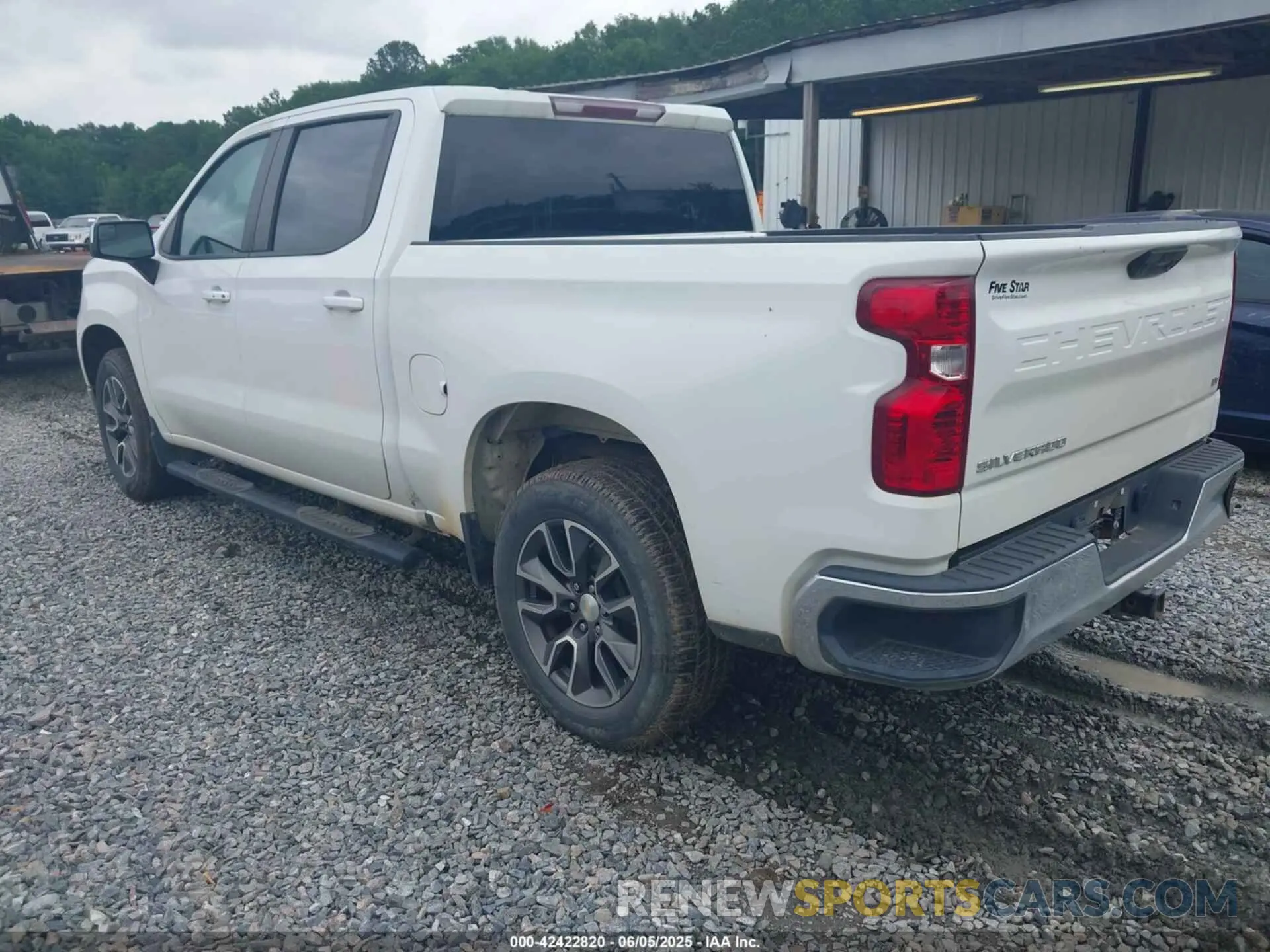 3 Photograph of a damaged car 1GCPACED0NZ515978 CHEVROLET SILVERADO 1500 2022