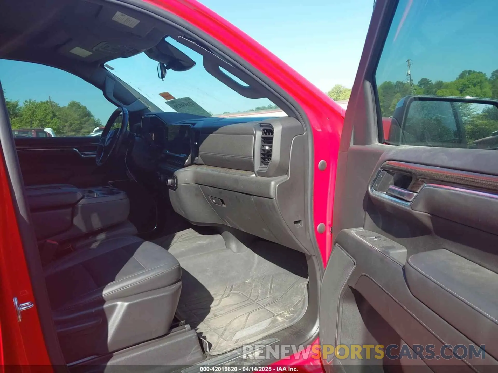 5 Photograph of a damaged car 1GCPACED2NZ561022 CHEVROLET SILVERADO 1500 2022