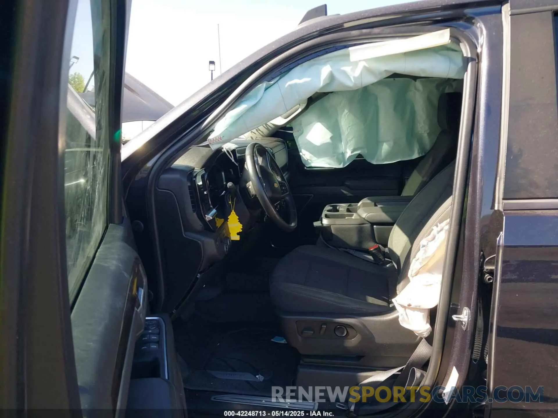 5 Photograph of a damaged car 1GCPACEK1NZ530813 CHEVROLET SILVERADO 1500 2022