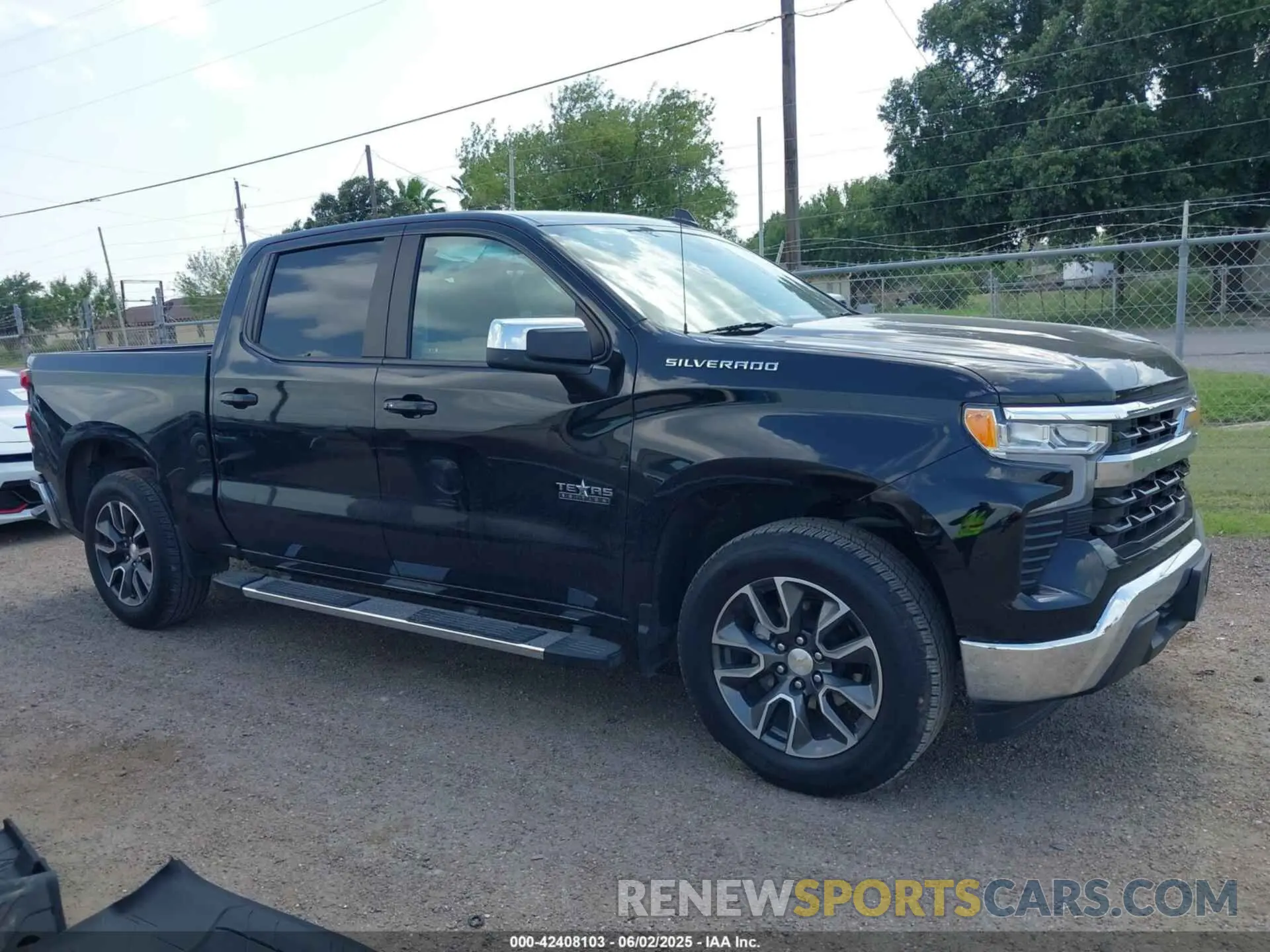 13 Photograph of a damaged car 1GCPACEK2NZ621623 CHEVROLET SILVERADO 1500 2022
