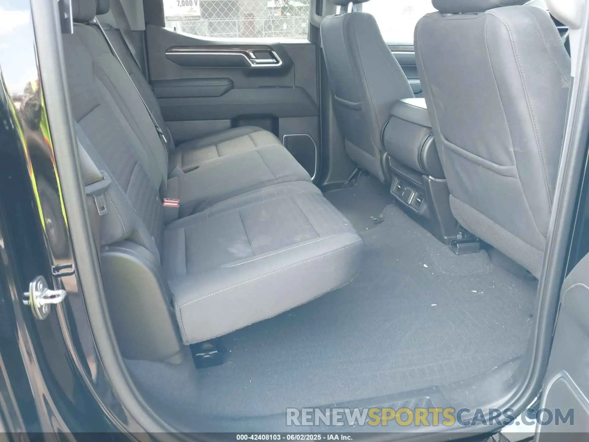 8 Photograph of a damaged car 1GCPACEK2NZ621623 CHEVROLET SILVERADO 1500 2022