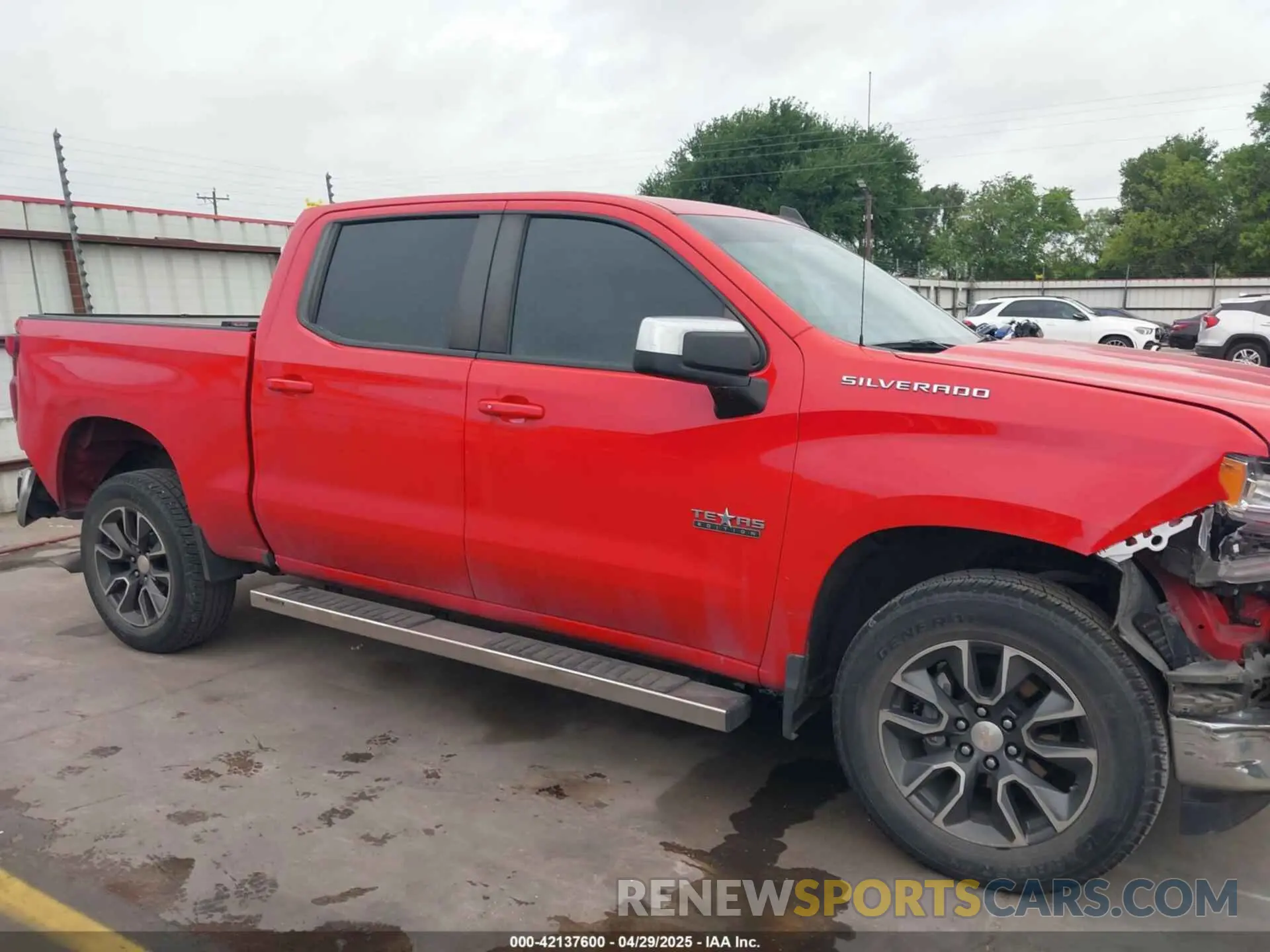 14 Photograph of a damaged car 1GCPACEK8NZ624395 CHEVROLET SILVERADO 1500 2022