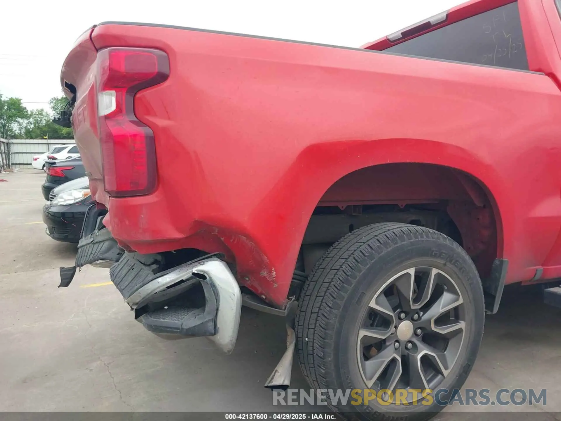 19 Photograph of a damaged car 1GCPACEK8NZ624395 CHEVROLET SILVERADO 1500 2022