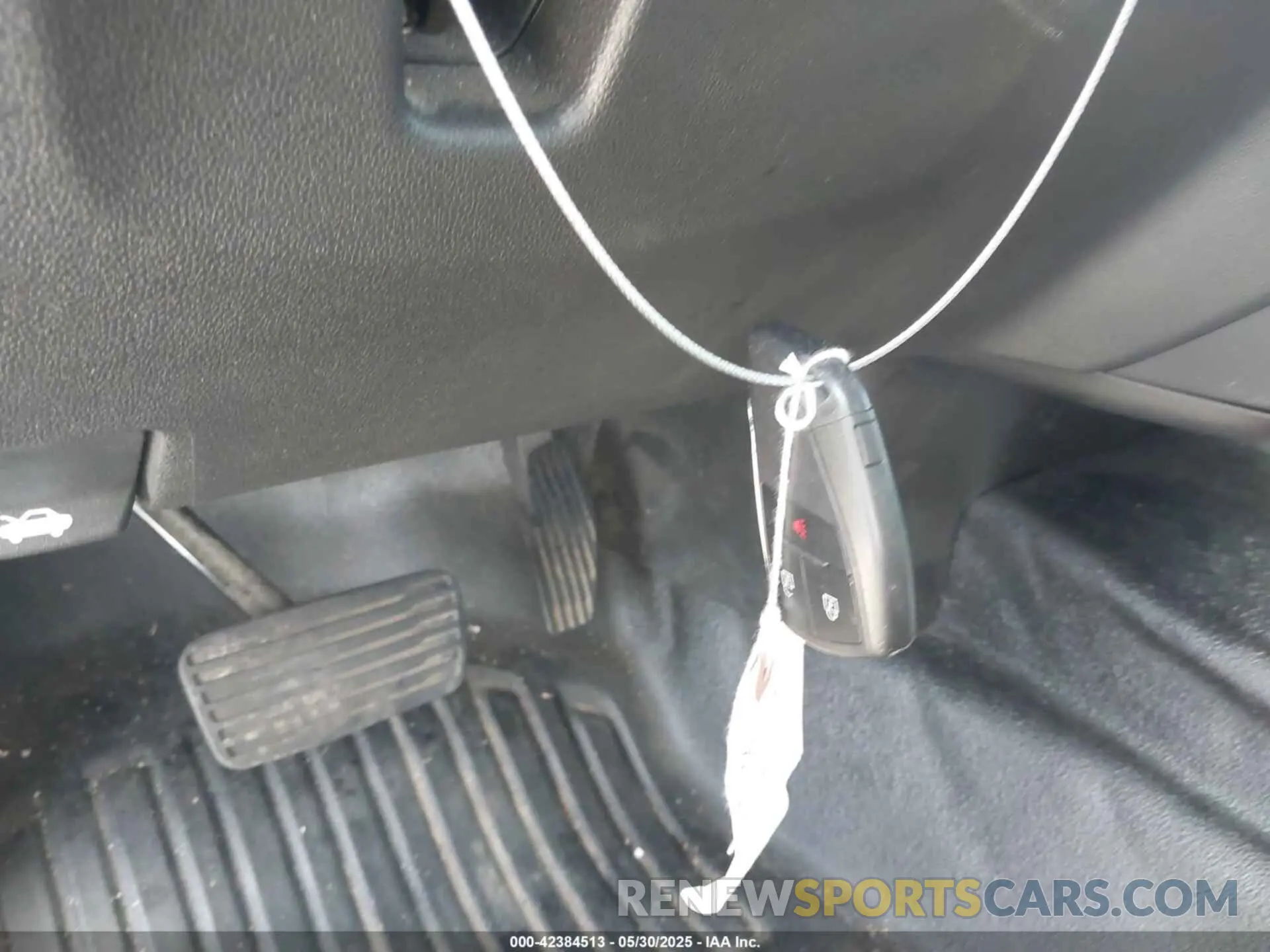 11 Photograph of a damaged car 1GCPDAEK1NZ581577 CHEVROLET SILVERADO 1500 2022