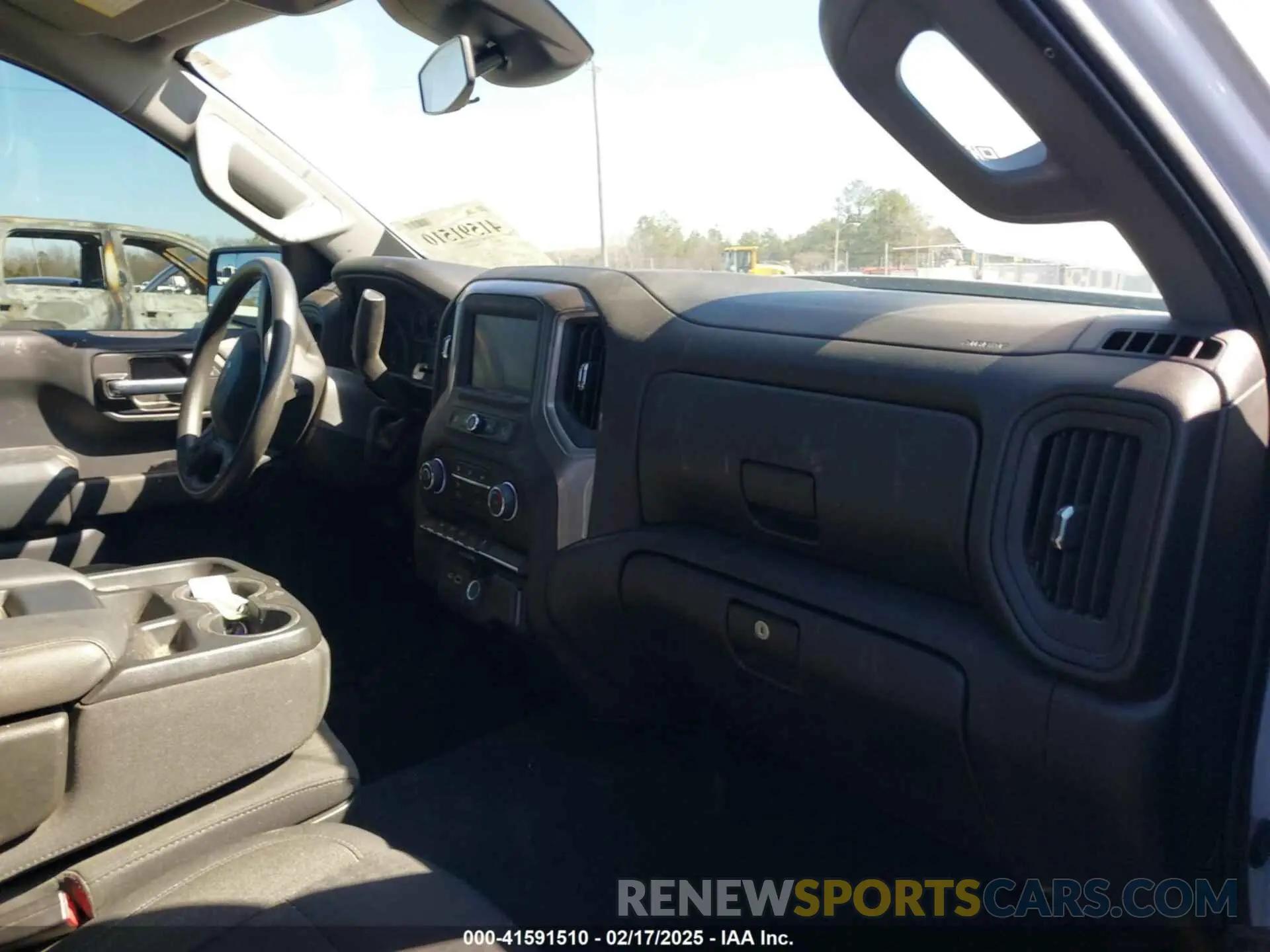5 Photograph of a damaged car 1GCPDBEK0NZ547605 CHEVROLET SILVERADO 1500 2022