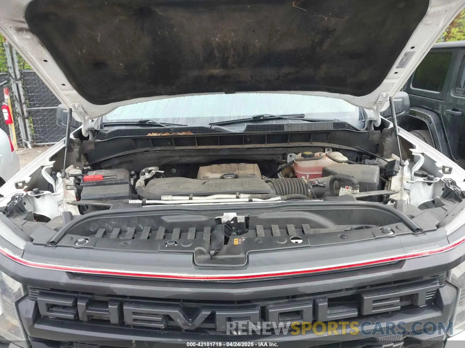 10 Photograph of a damaged car 1GCPDBEK3NZ610647 CHEVROLET SILVERADO 1500 2022