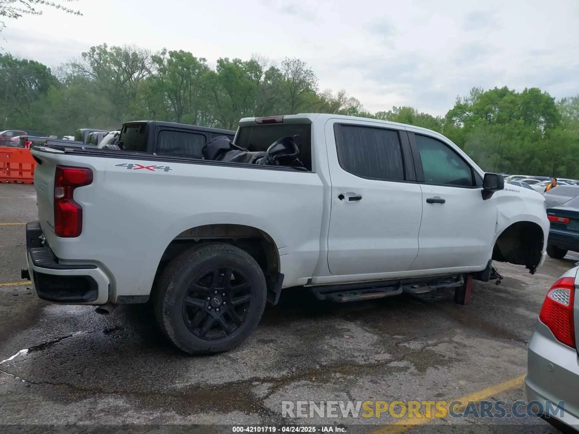 14 Photograph of a damaged car 1GCPDBEK3NZ610647 CHEVROLET SILVERADO 1500 2022