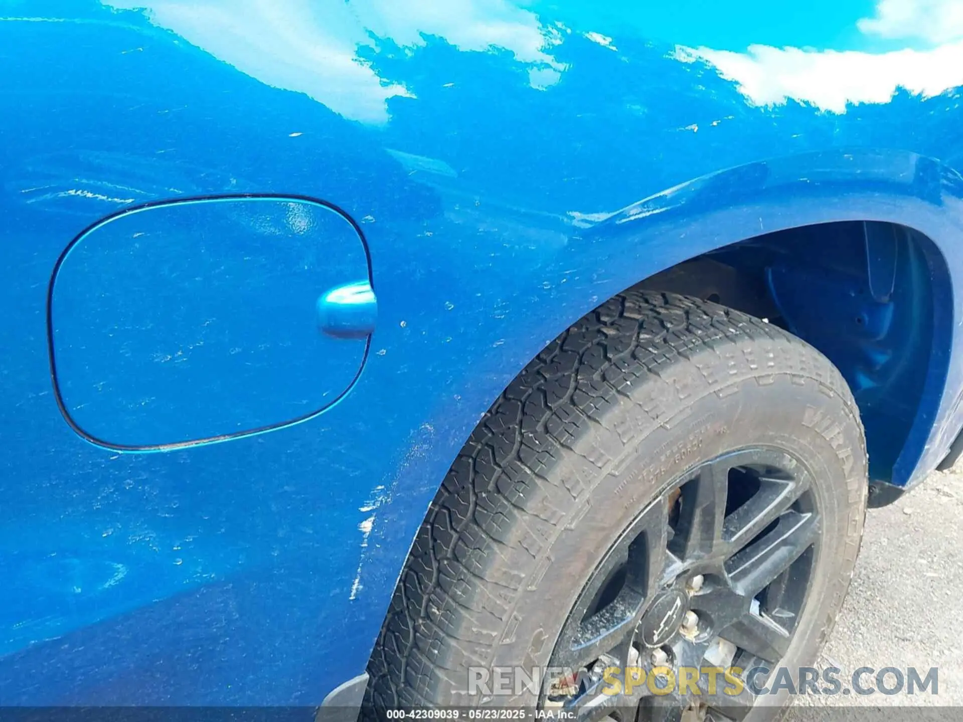 12 Photograph of a damaged car 1GCPDBEKXNZ527992 CHEVROLET SILVERADO 1500 2022