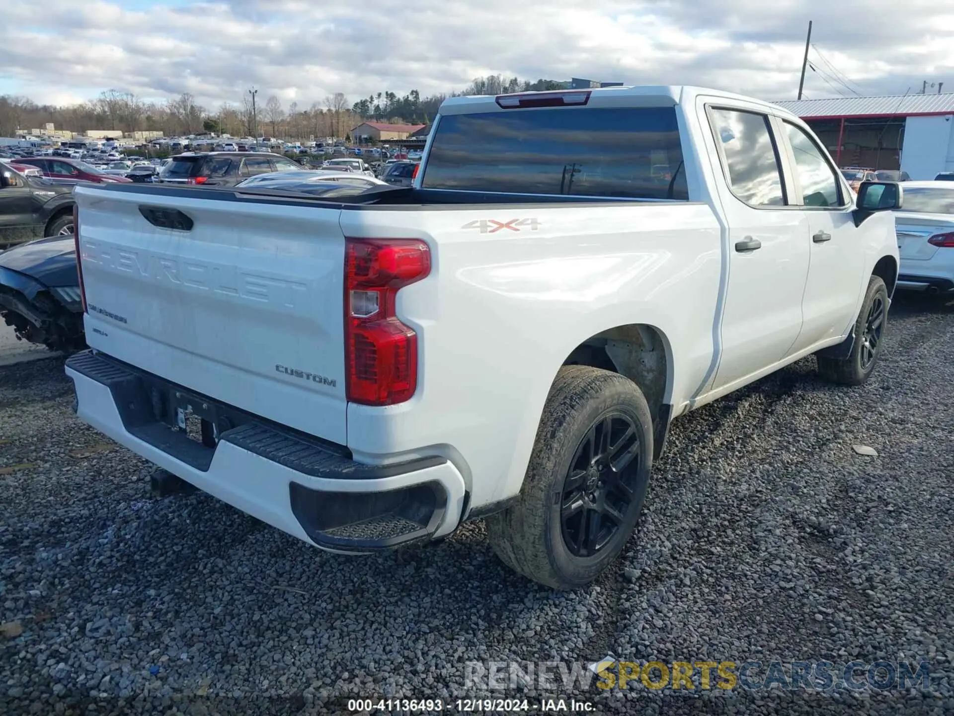 4 Photograph of a damaged car 1GCPDBEKXNZ599159 CHEVROLET SILVERADO 1500 2022