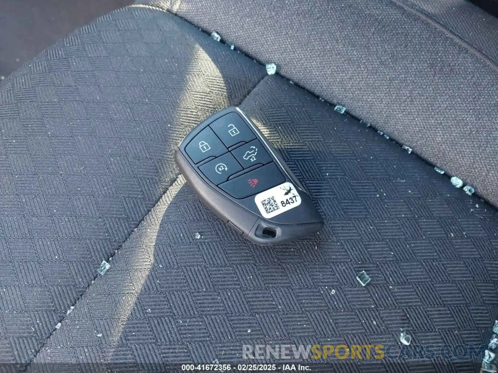 11 Photograph of a damaged car 1GCRABEK5NZ640511 CHEVROLET SILVERADO 1500 2022