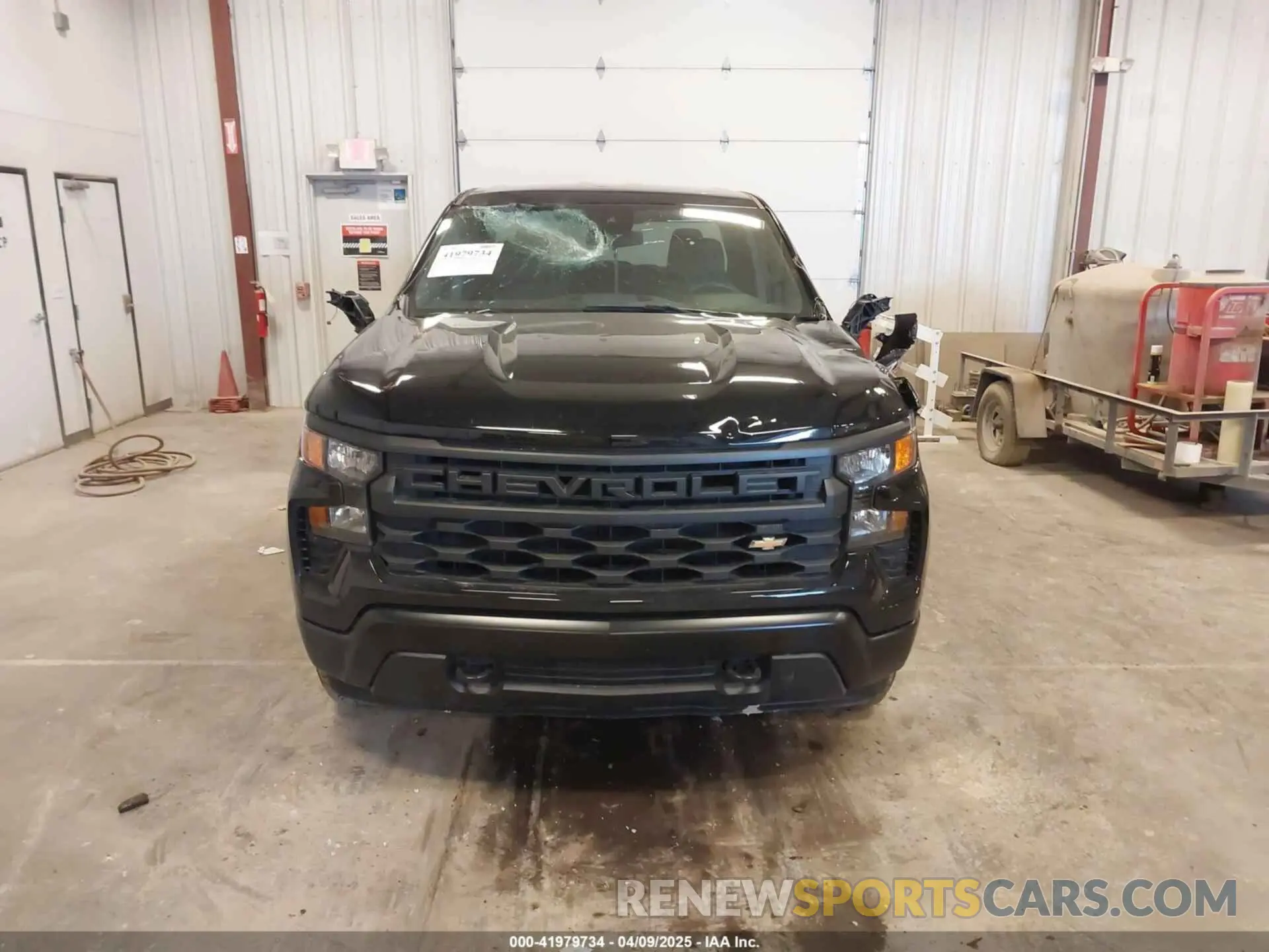 12 Photograph of a damaged car 1GCRDAED5NZ551783 CHEVROLET SILVERADO 1500 2022