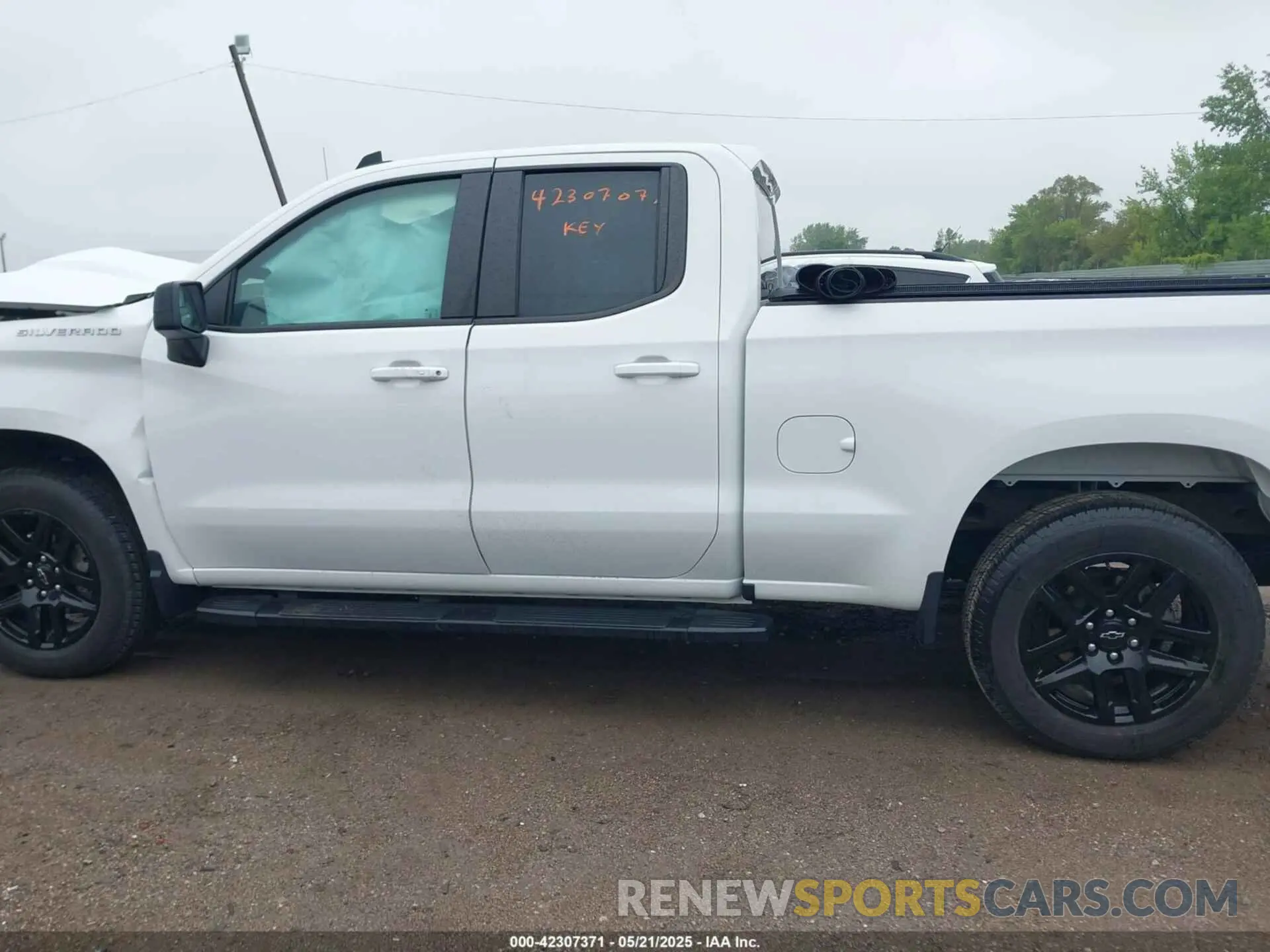 14 Photograph of a damaged car 1GCRDEED5NZ554707 CHEVROLET SILVERADO 1500 2022