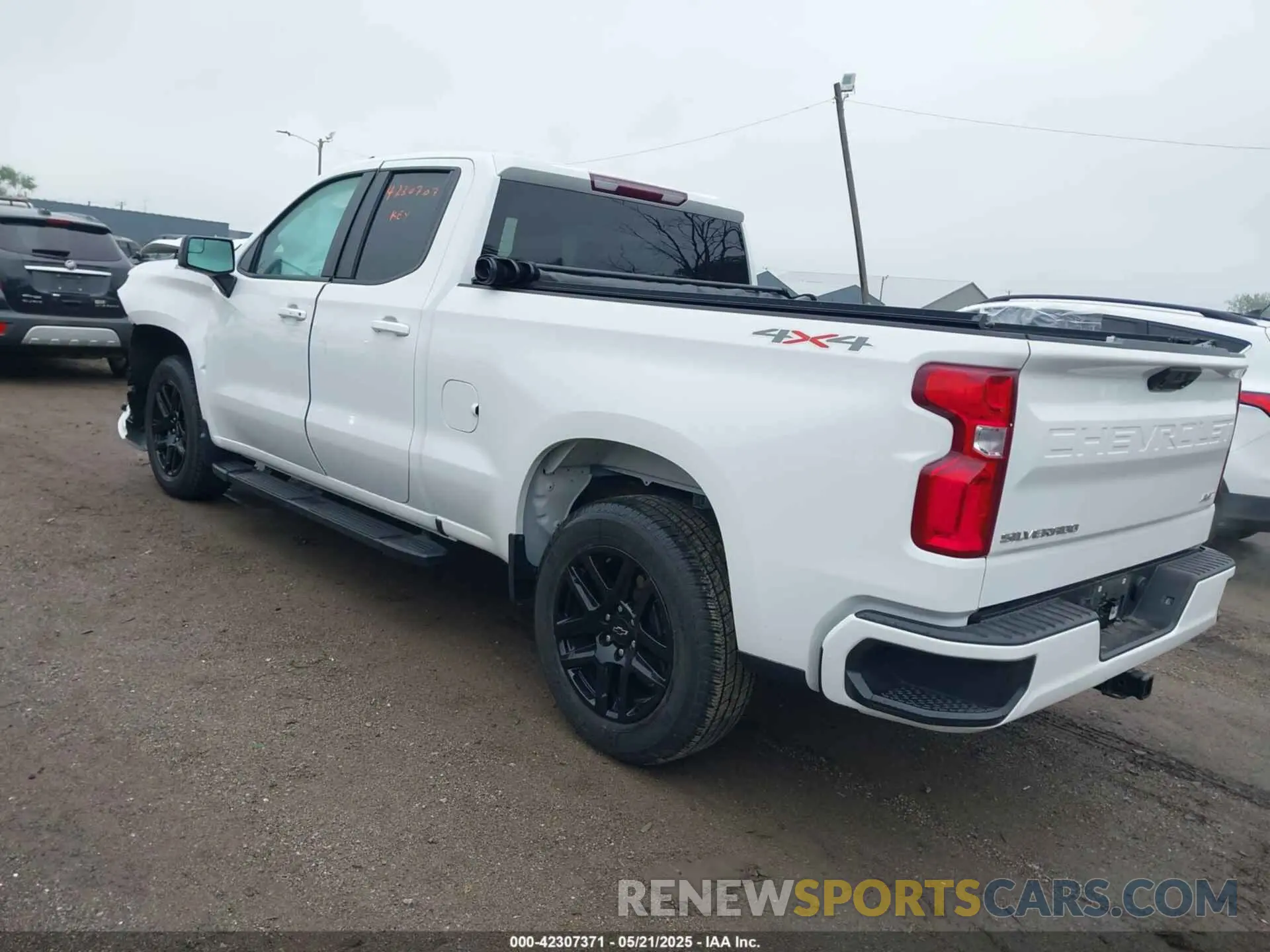 3 Photograph of a damaged car 1GCRDEED5NZ554707 CHEVROLET SILVERADO 1500 2022