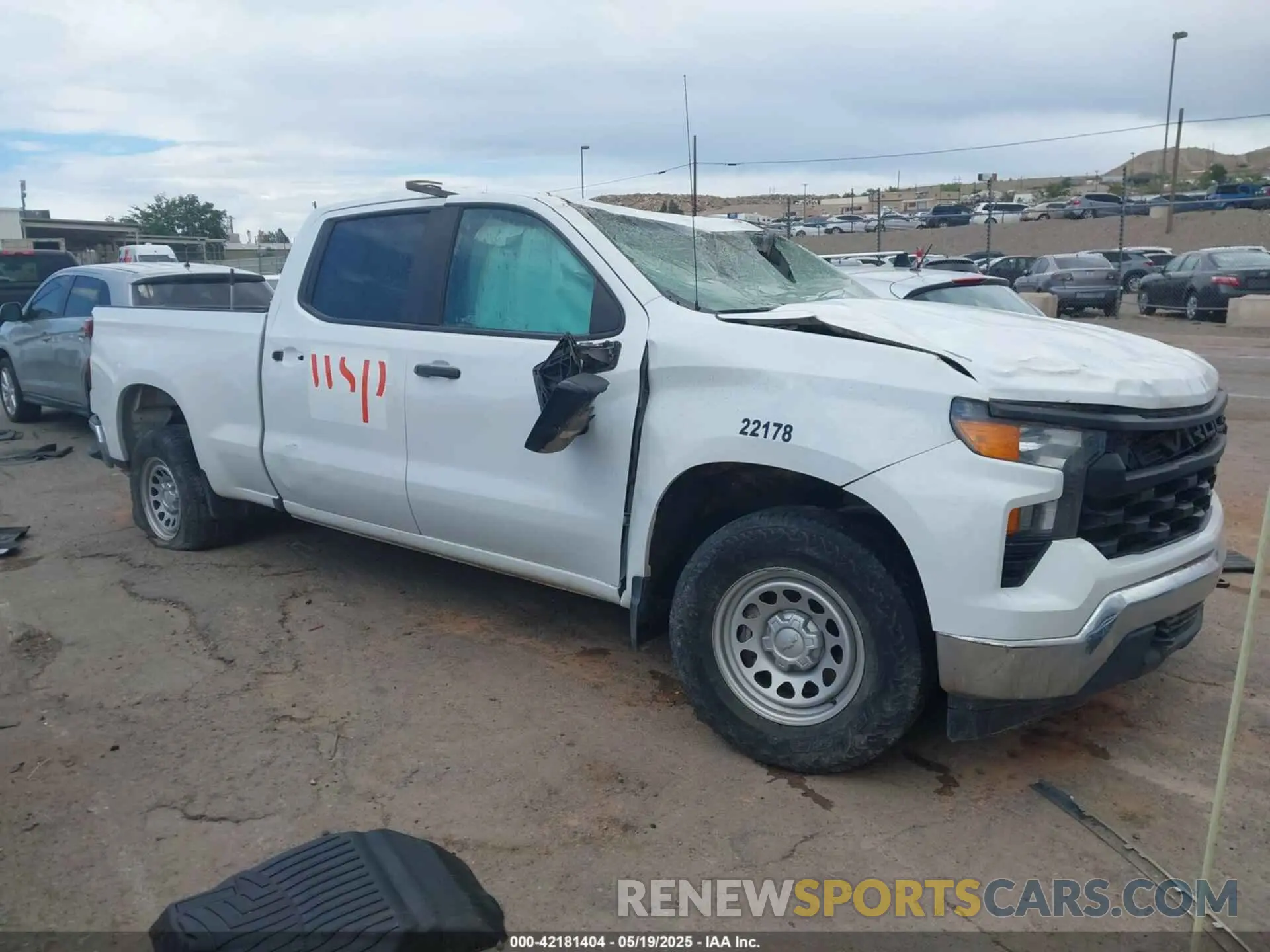 1 Photograph of a damaged car 1GCUDAED0NZ580537 CHEVROLET SILVERADO 1500 2022