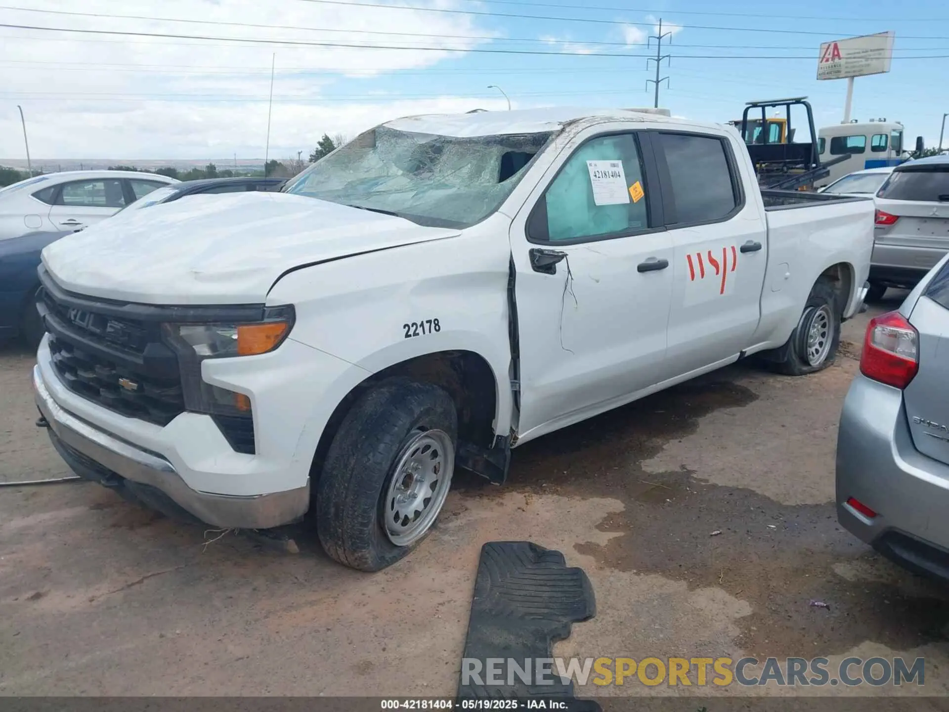 2 Photograph of a damaged car 1GCUDAED0NZ580537 CHEVROLET SILVERADO 1500 2022