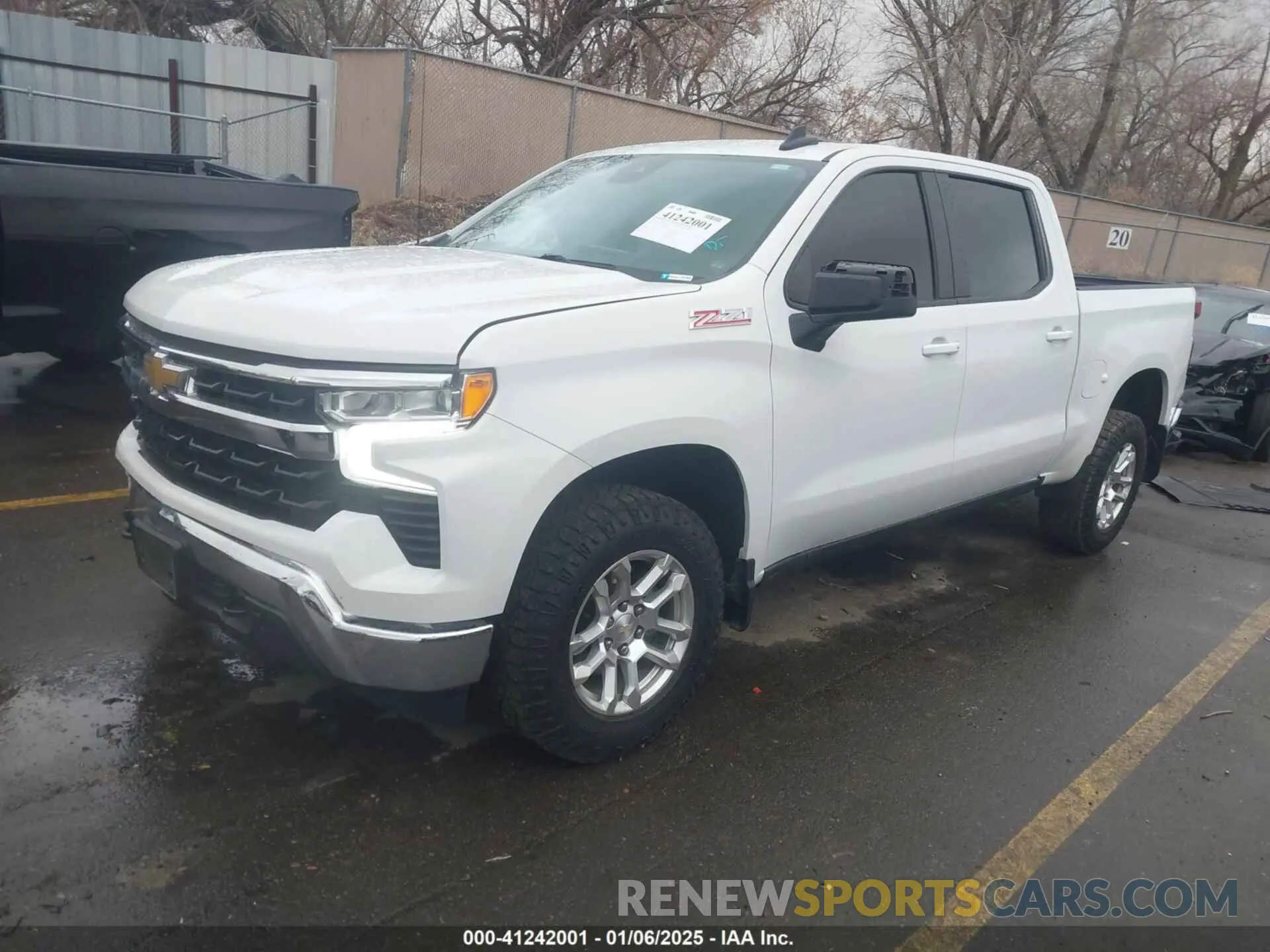 2 Photograph of a damaged car 1GCUDDED0NZ526205 CHEVROLET SILVERADO 1500 2022