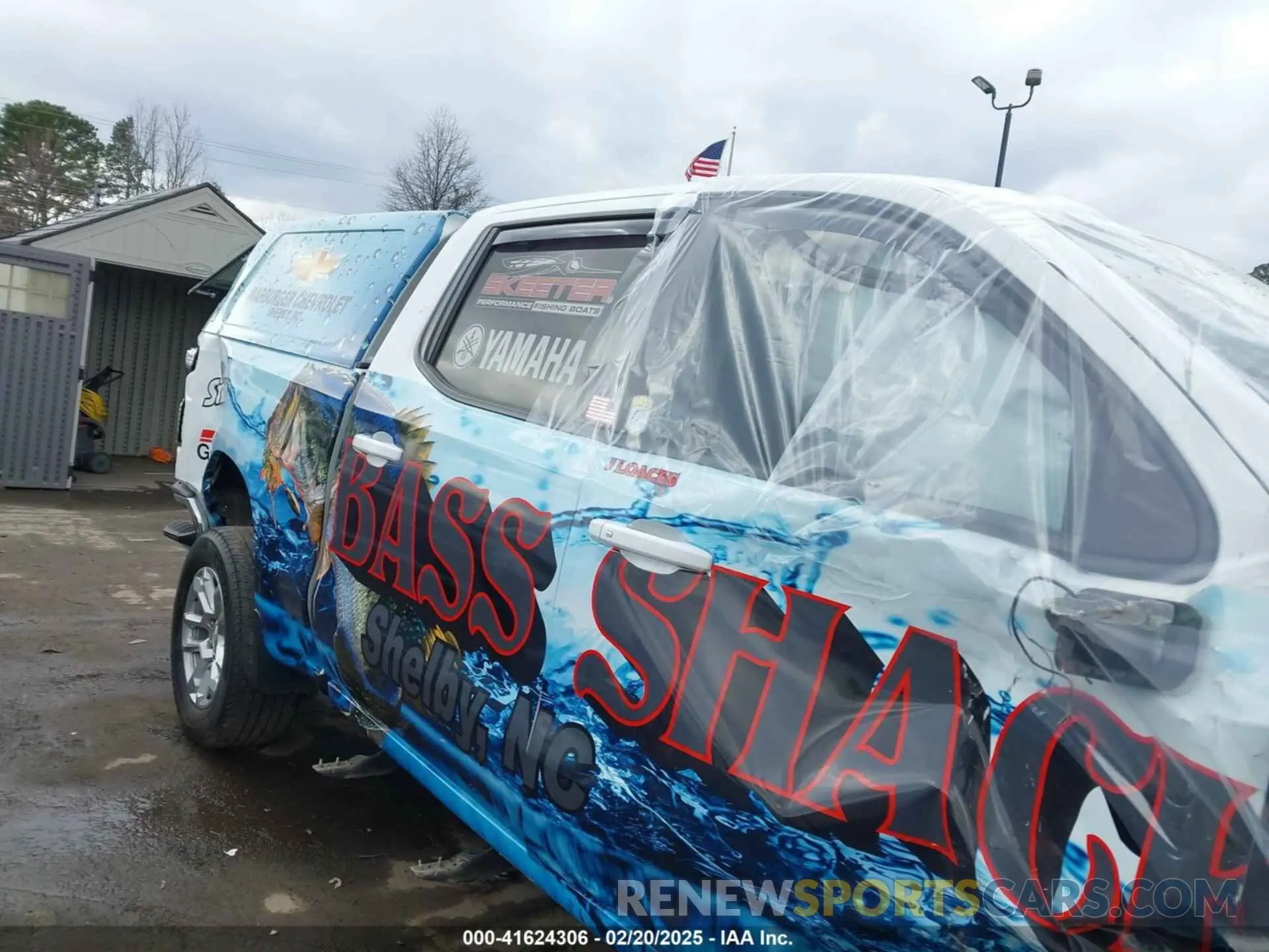 13 Photograph of a damaged car 1GCUDDED1NZ524429 CHEVROLET SILVERADO 1500 2022