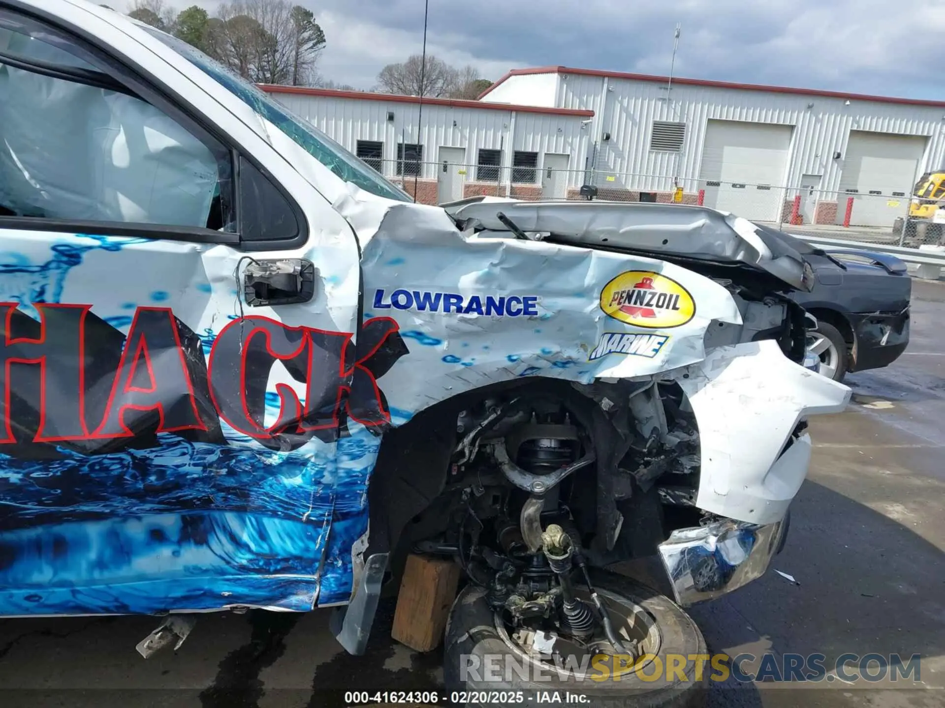 6 Photograph of a damaged car 1GCUDDED1NZ524429 CHEVROLET SILVERADO 1500 2022