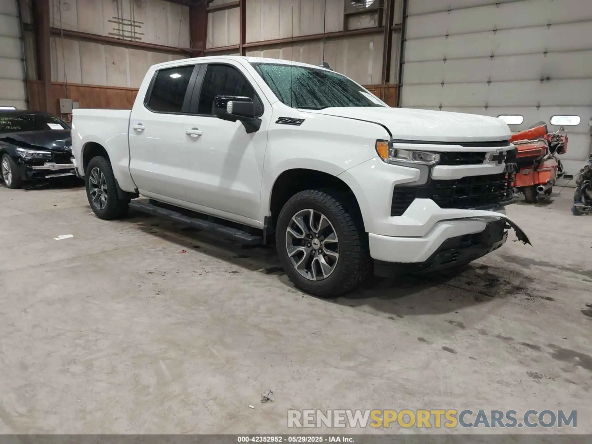 1 Photograph of a damaged car 1GCUDEED1NZ570249 CHEVROLET SILVERADO 1500 2022