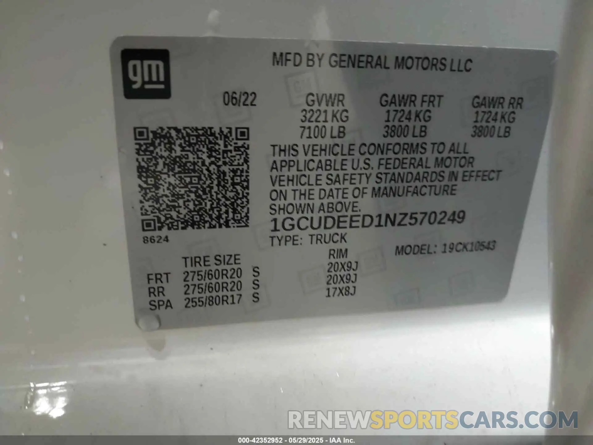 9 Photograph of a damaged car 1GCUDEED1NZ570249 CHEVROLET SILVERADO 1500 2022