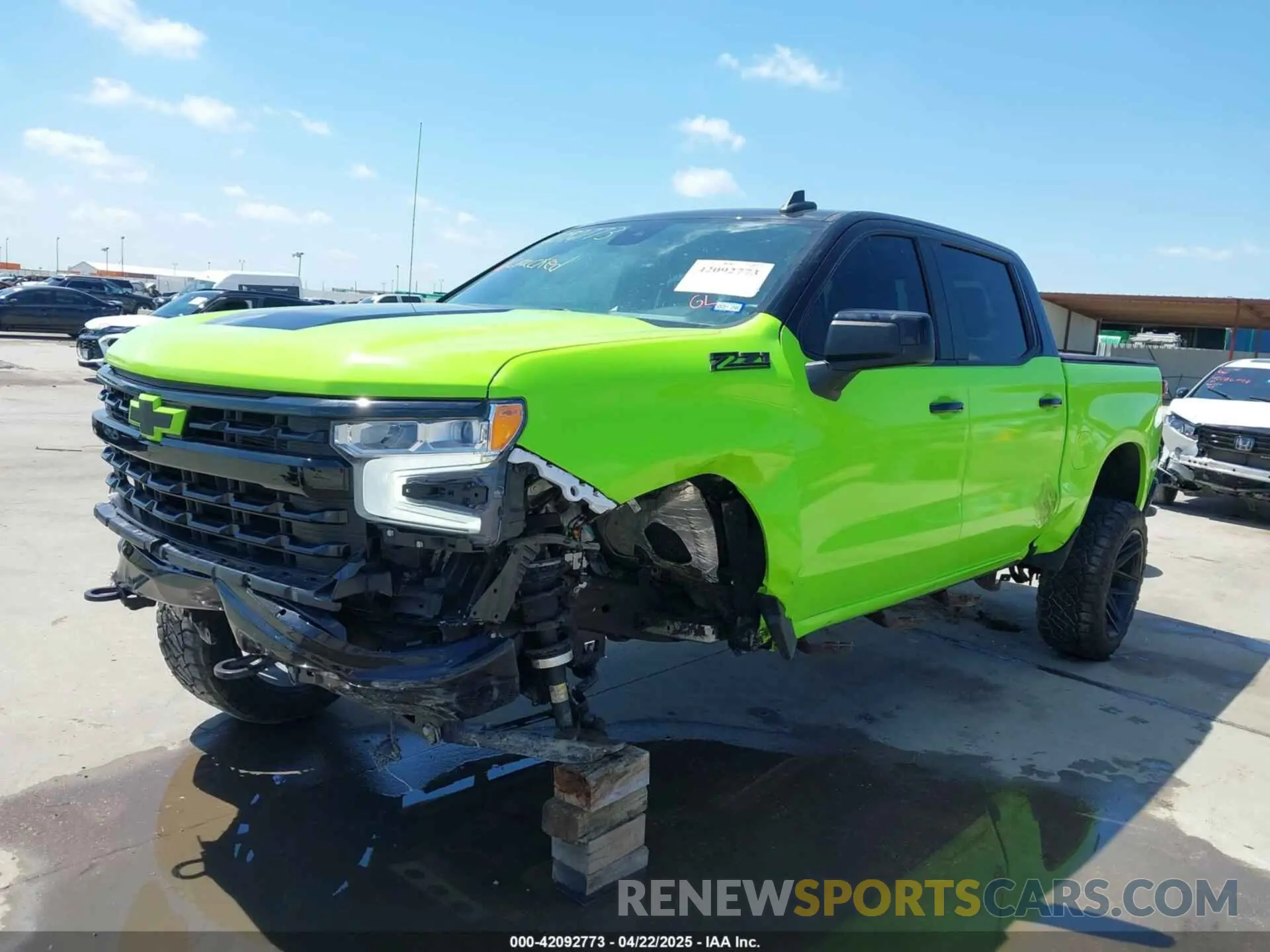 2 Photograph of a damaged car 1GCUDEED7NZ585337 CHEVROLET SILVERADO 1500 2022