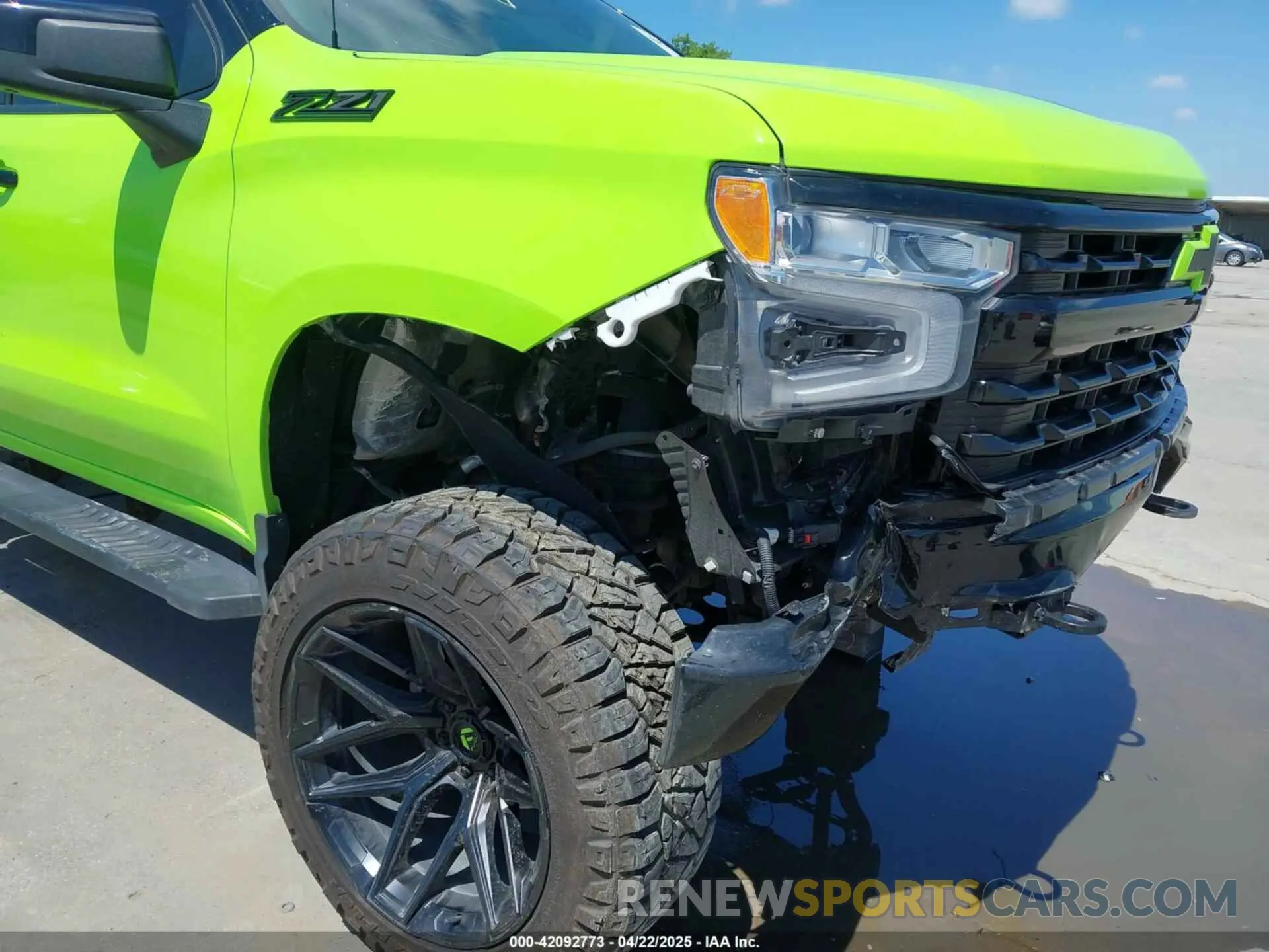 21 Photograph of a damaged car 1GCUDEED7NZ585337 CHEVROLET SILVERADO 1500 2022