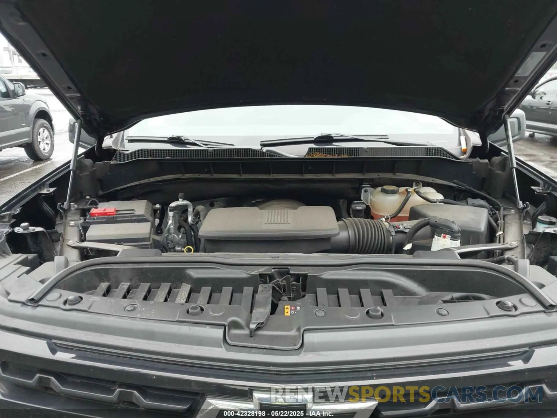 10 Photograph of a damaged car 1GCUDEED7NZ638375 CHEVROLET SILVERADO 1500 2022