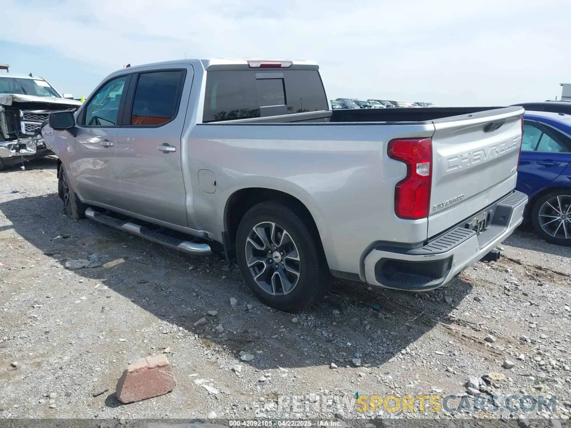 3 Photograph of a damaged car 1GCUDEED9NZ531800 CHEVROLET SILVERADO 1500 2022