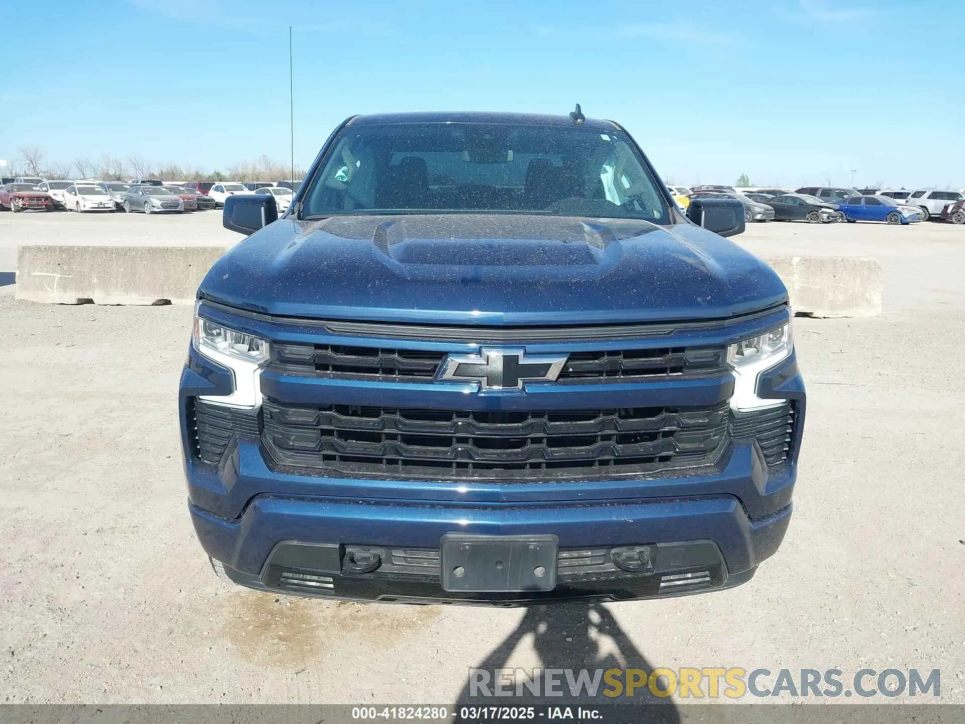 13 Photograph of a damaged car 1GCUDEED9NZ629743 CHEVROLET SILVERADO 1500 2022