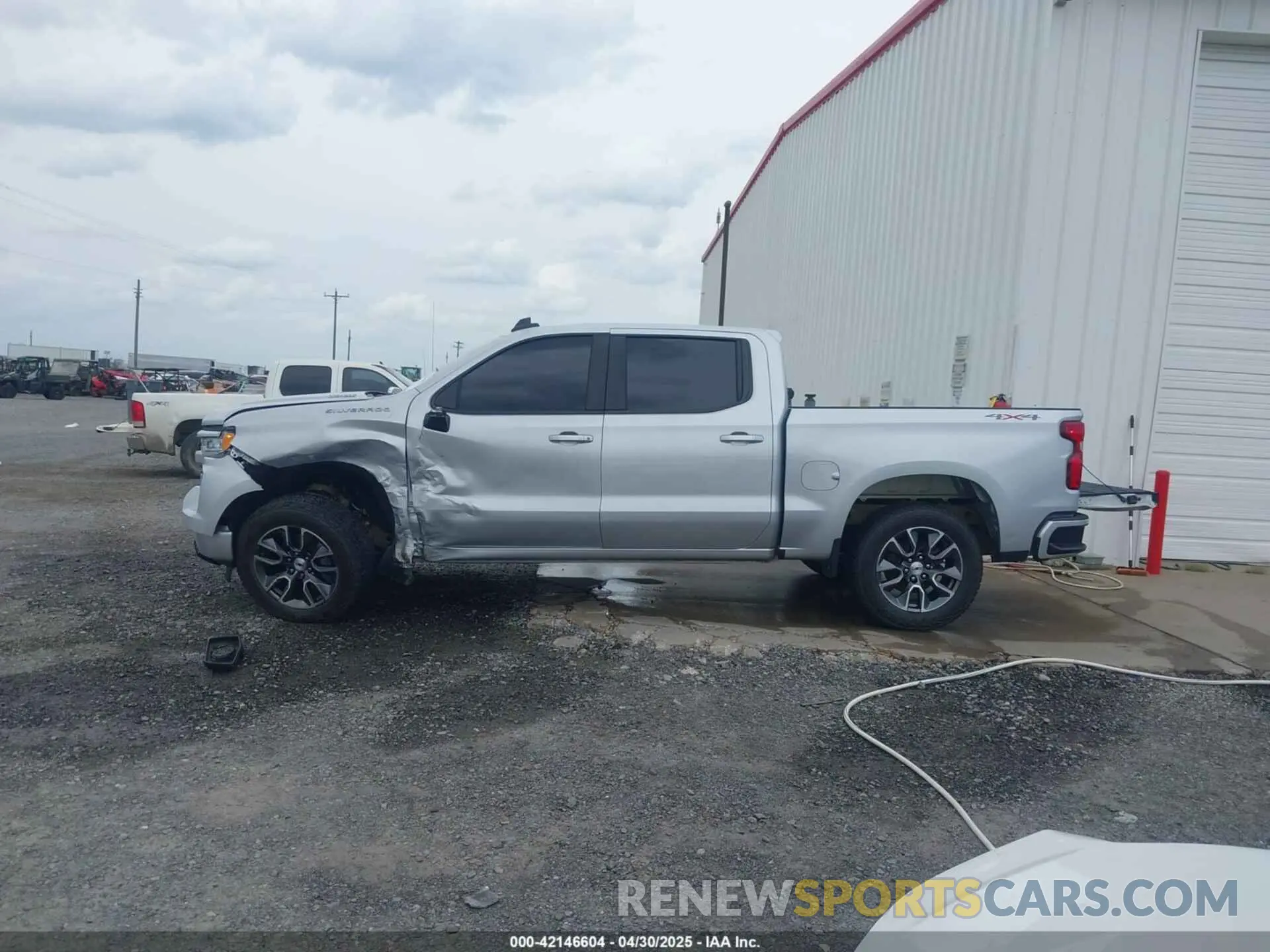 14 Photograph of a damaged car 1GCUDEET8NZ571342 CHEVROLET SILVERADO 1500 2022