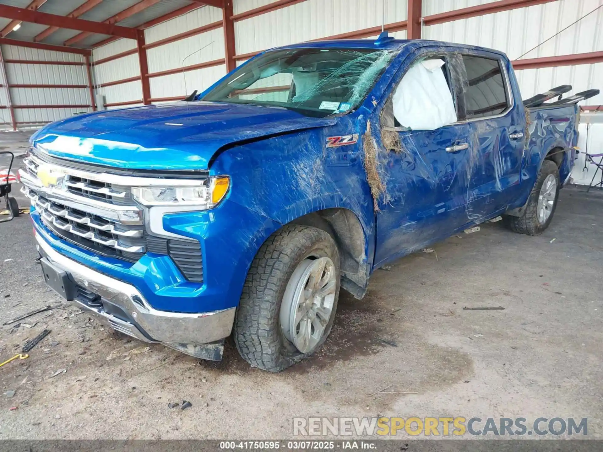 2 Photograph of a damaged car 1GCUDGED4NZ638782 CHEVROLET SILVERADO 1500 2022