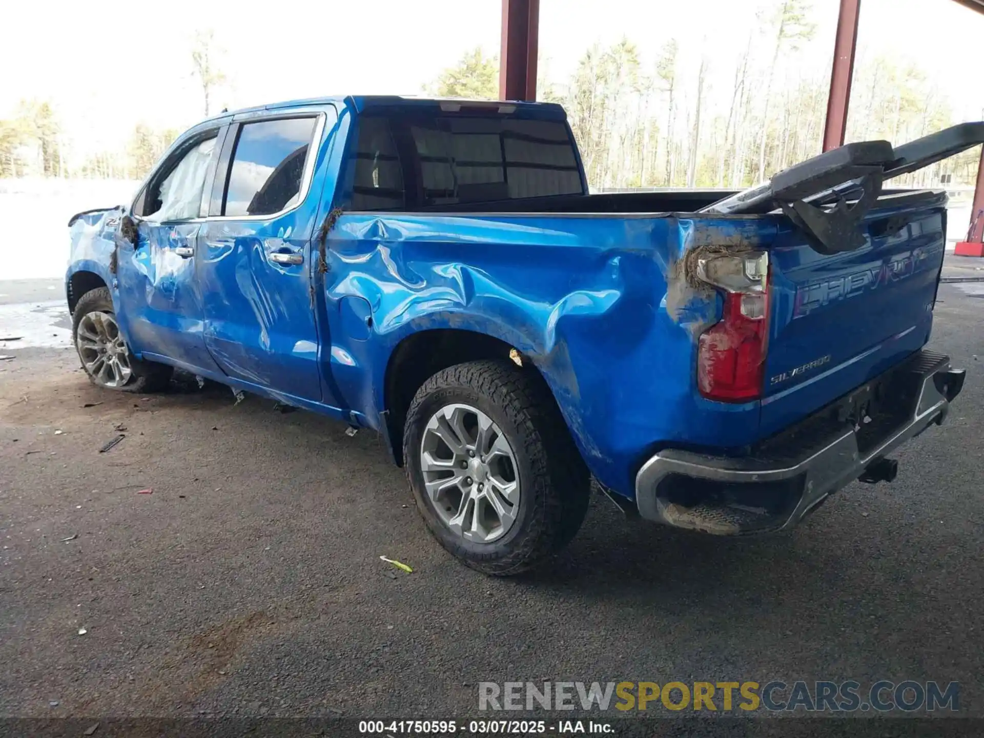 3 Photograph of a damaged car 1GCUDGED4NZ638782 CHEVROLET SILVERADO 1500 2022