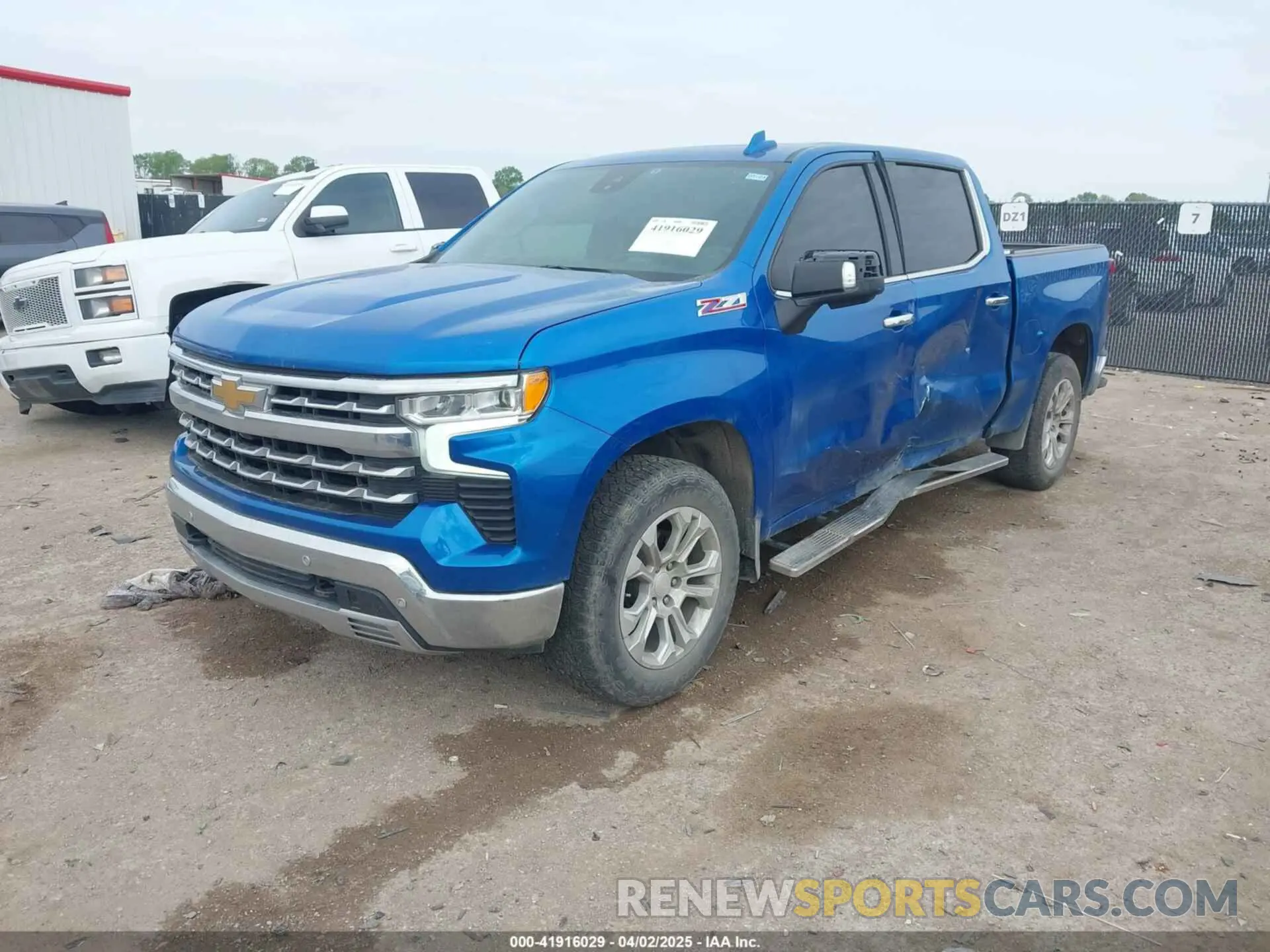 2 Photograph of a damaged car 1GCUDGED6NZ534956 CHEVROLET SILVERADO 1500 2022