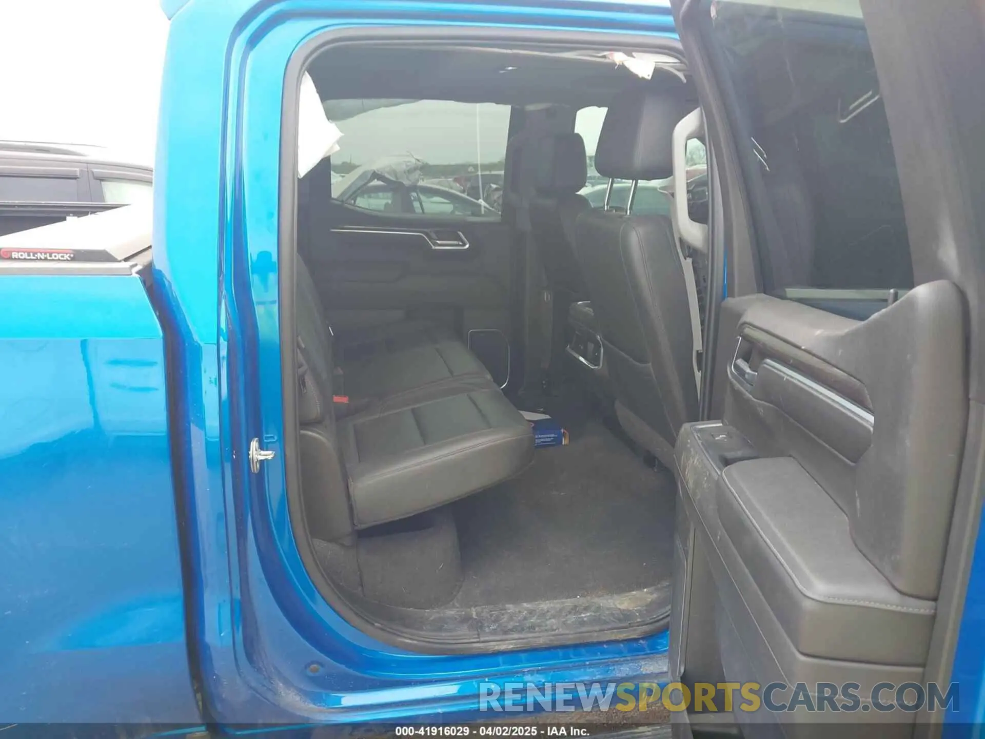 8 Photograph of a damaged car 1GCUDGED6NZ534956 CHEVROLET SILVERADO 1500 2022
