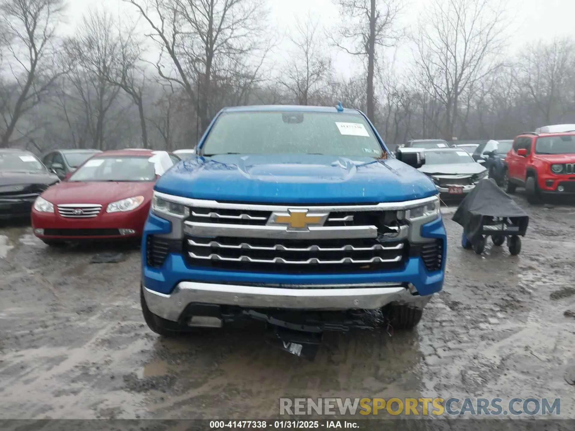 13 Photograph of a damaged car 1GCUDGED7NZ555928 CHEVROLET SILVERADO 1500 2022