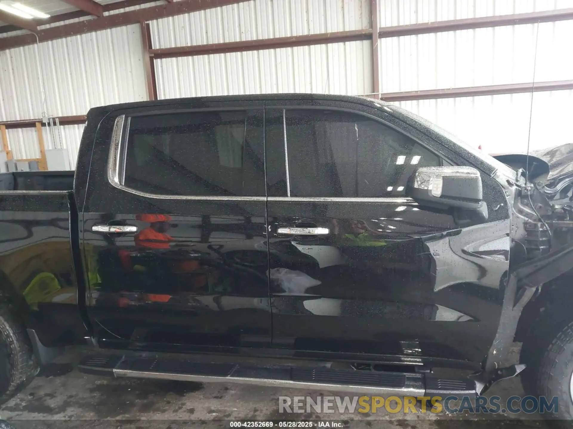 13 Photograph of a damaged car 1GCUDGED9NZ539780 CHEVROLET SILVERADO 1500 2022